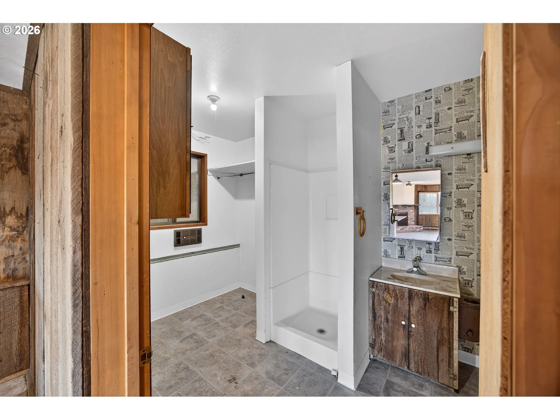 Bathroom-Lower