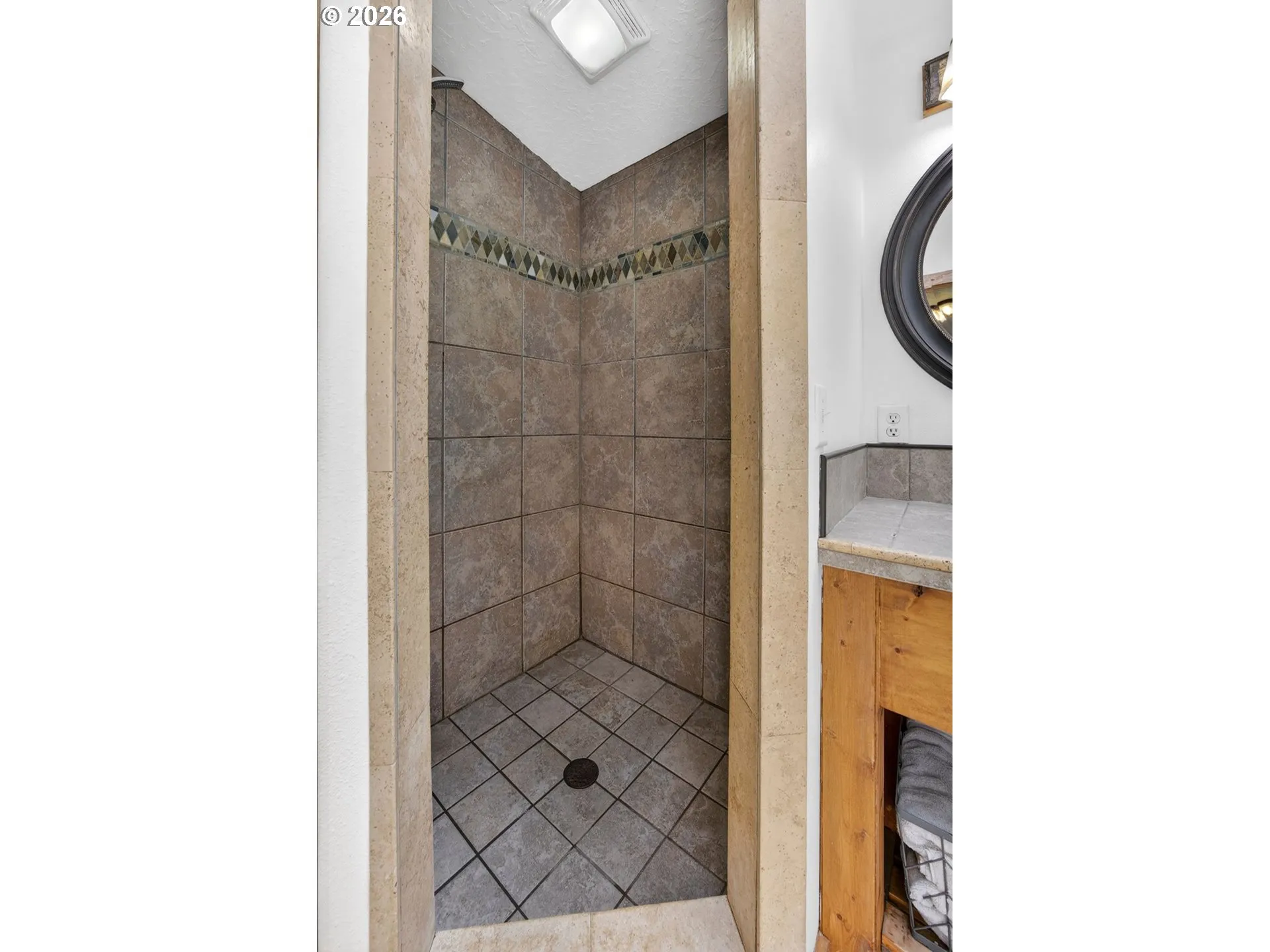 Bathroom-Walk in Shower