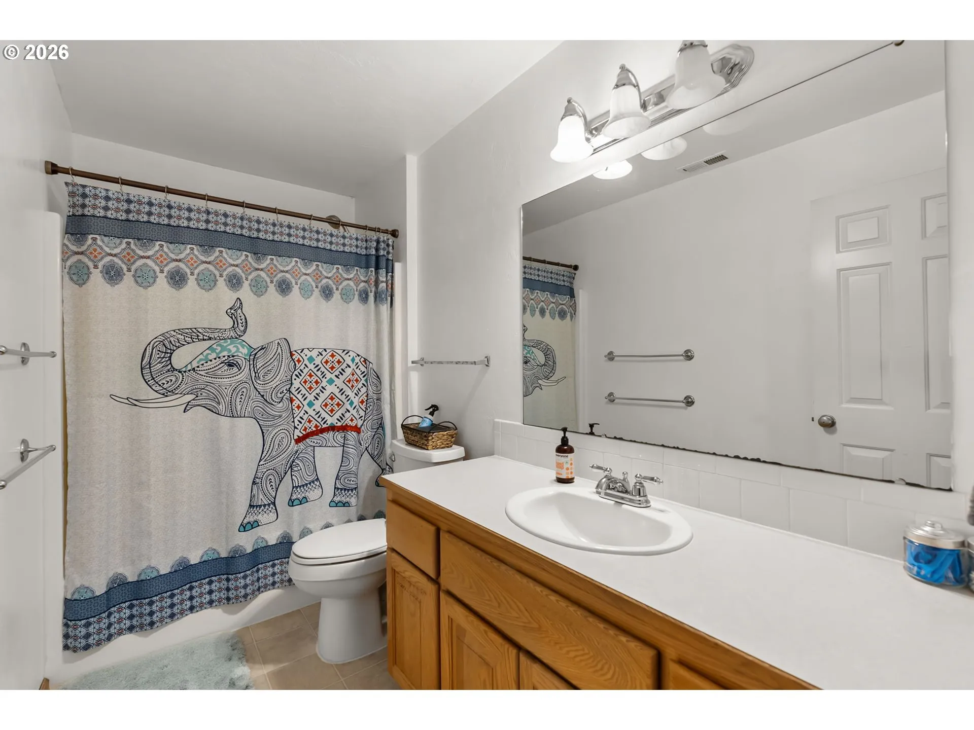 Bathroom-Upper