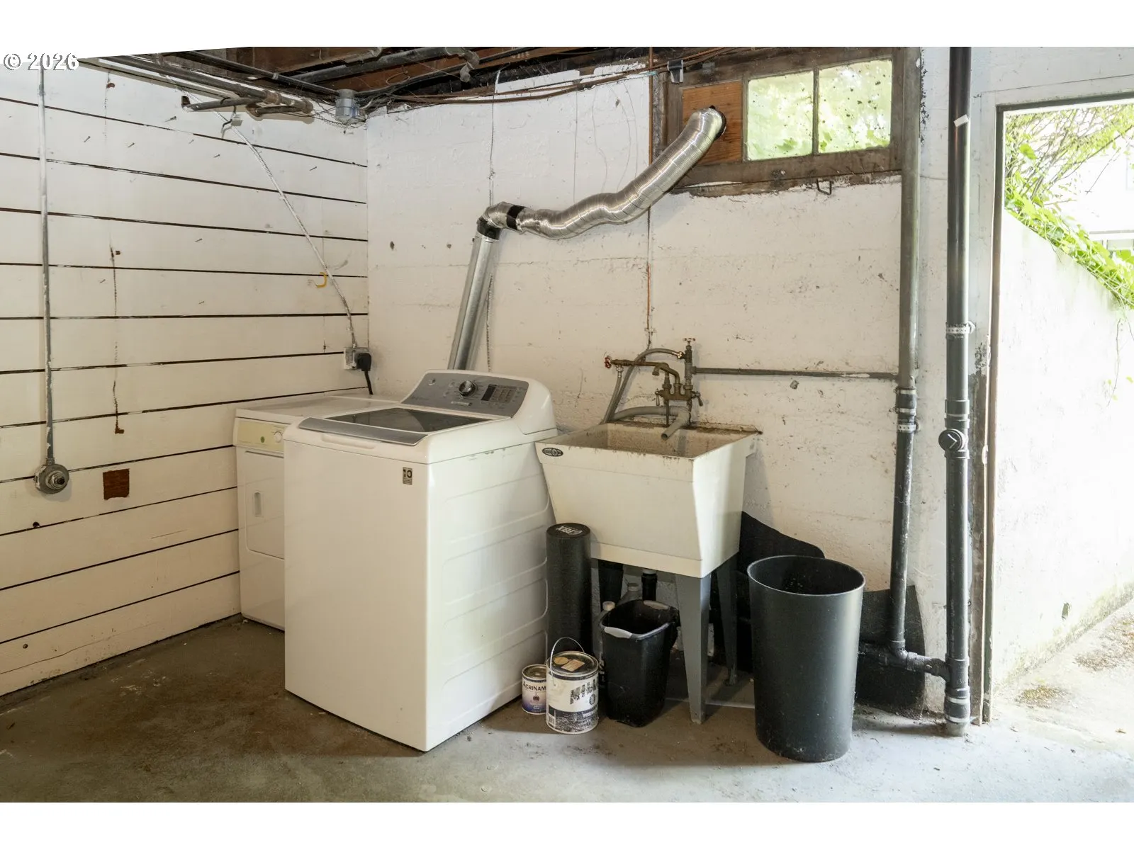 Laundry-basement