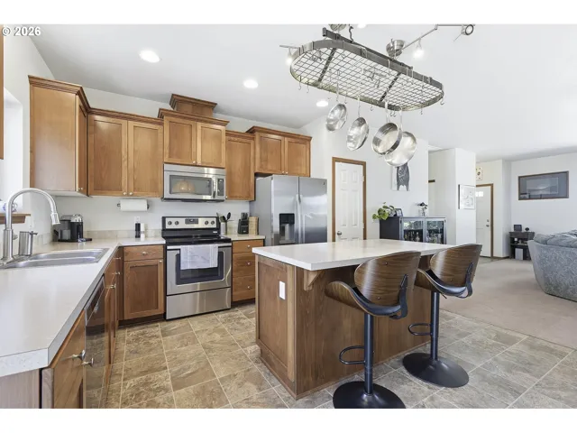 Kitchen-Island