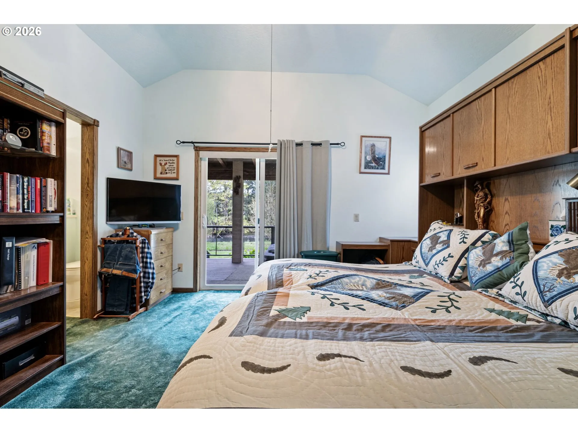 Bedroom, Primary
