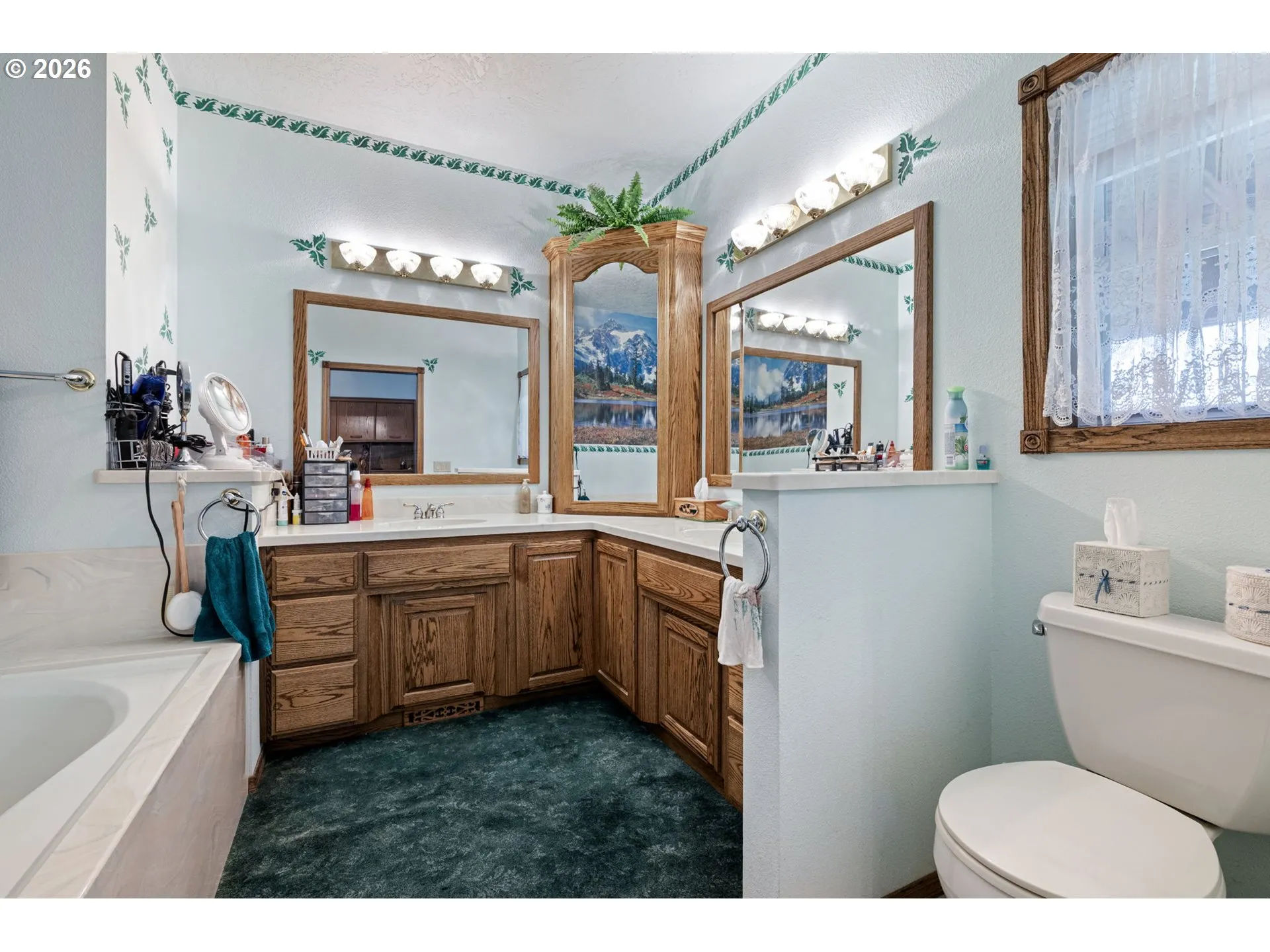 Bathroom, Attached