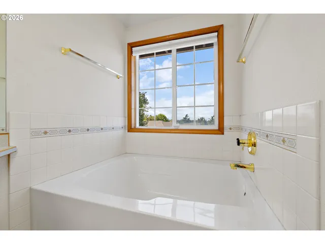 Primary Bedroom-Attached Bathroom