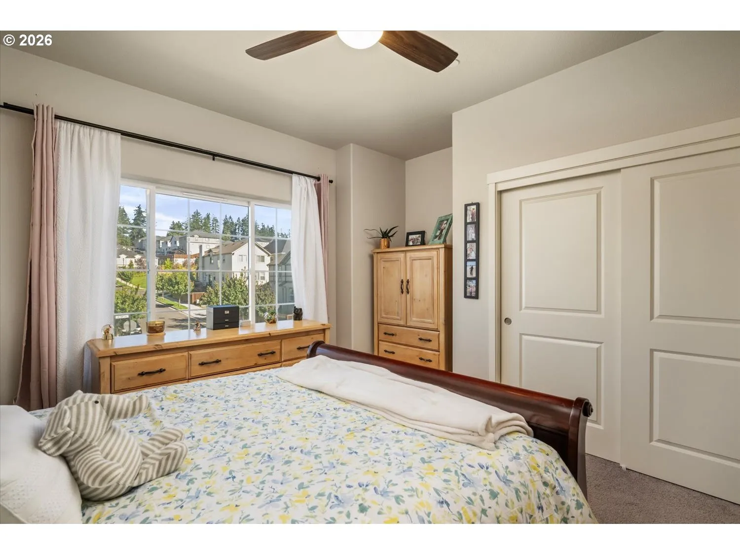 Bedroom, Primary