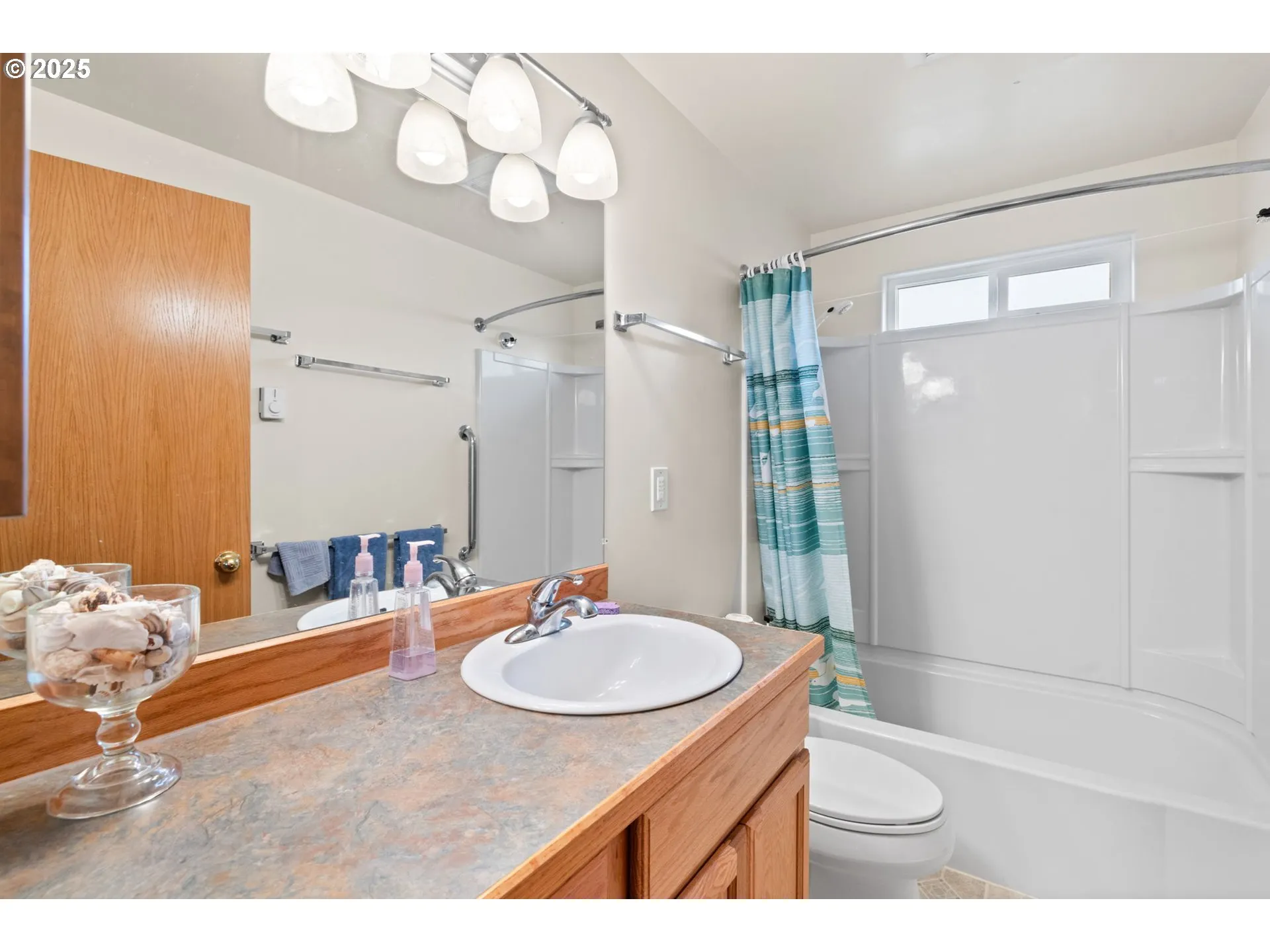 Upstairs Unit