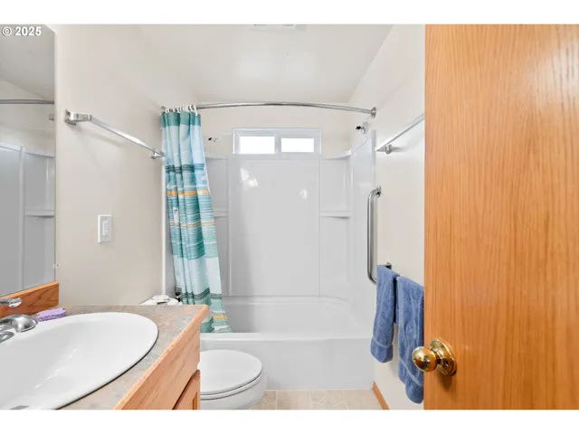 Upstairs Unit
