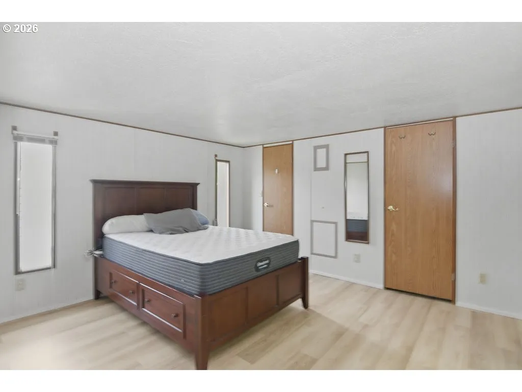 Primary Bedroom-Walk-In Closet