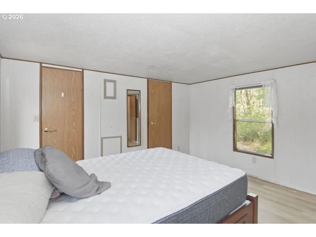 Primary Bedroom-Walk-In Closet