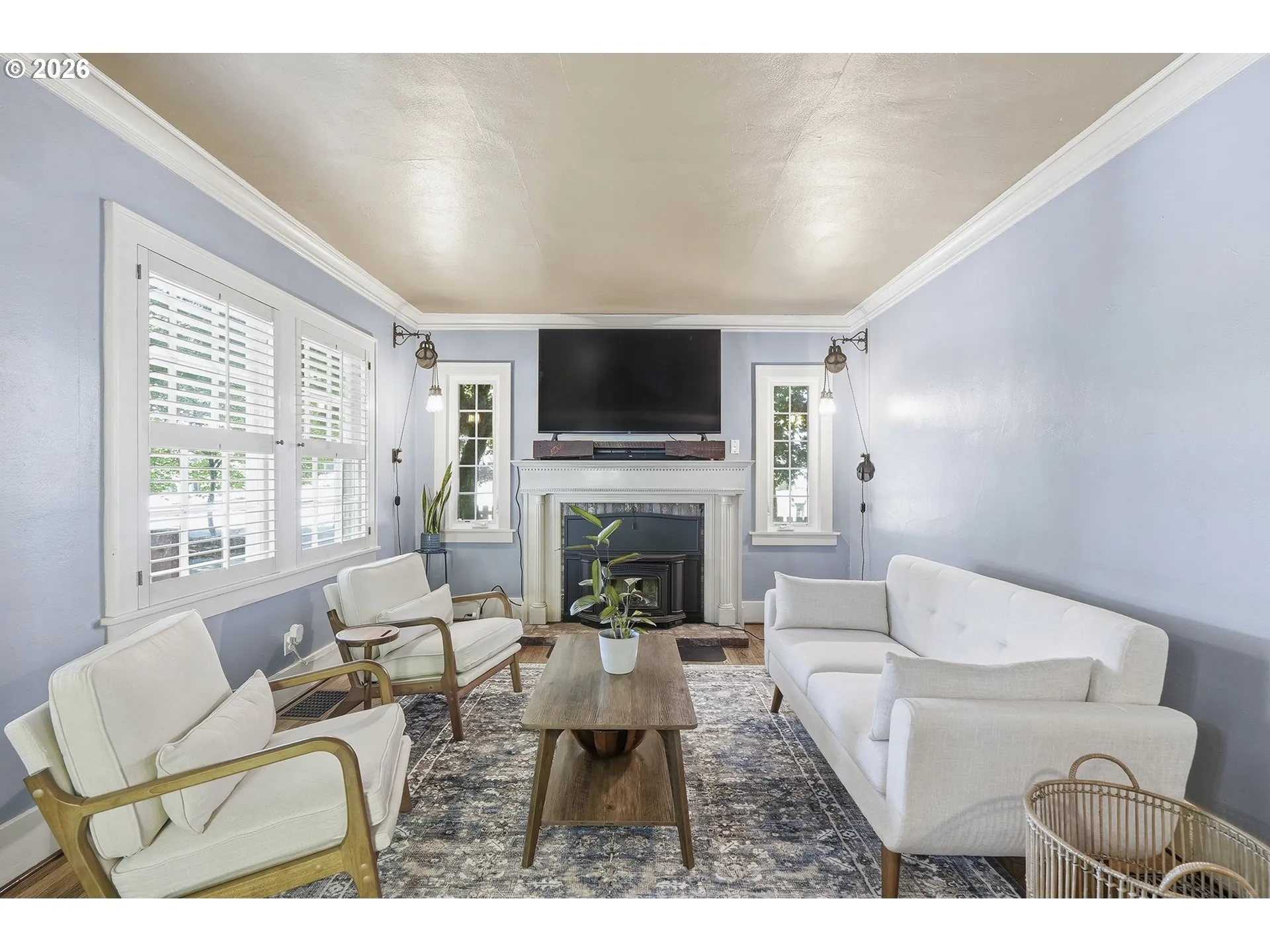 Living Room-Fireplace