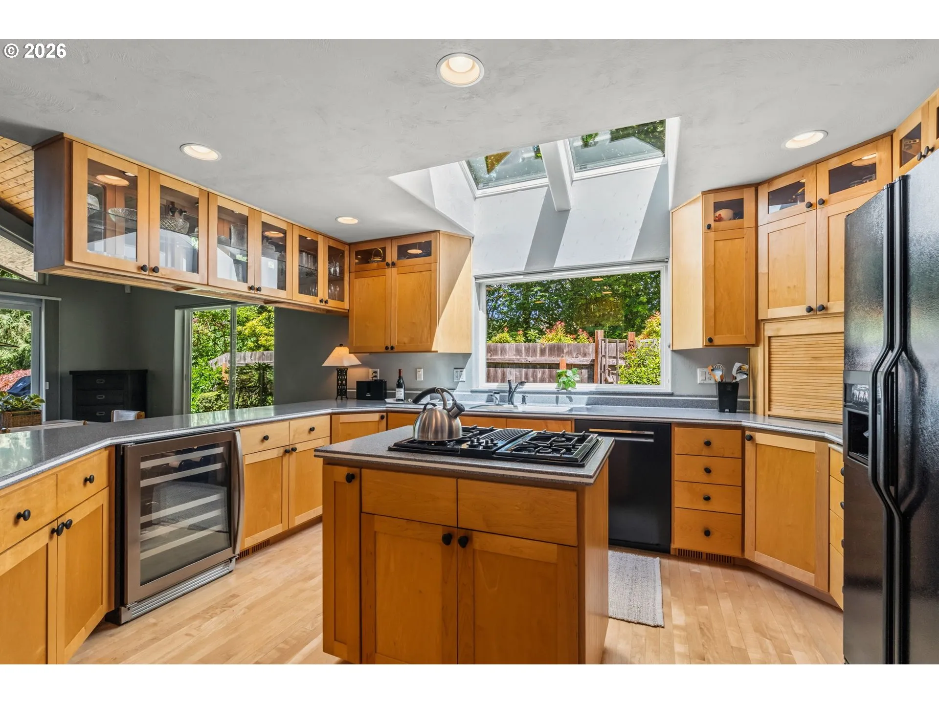 Kitchen-Cooking Island