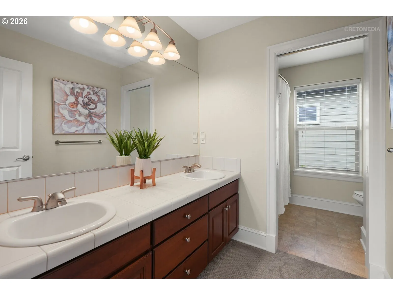 Bathroom-Upper