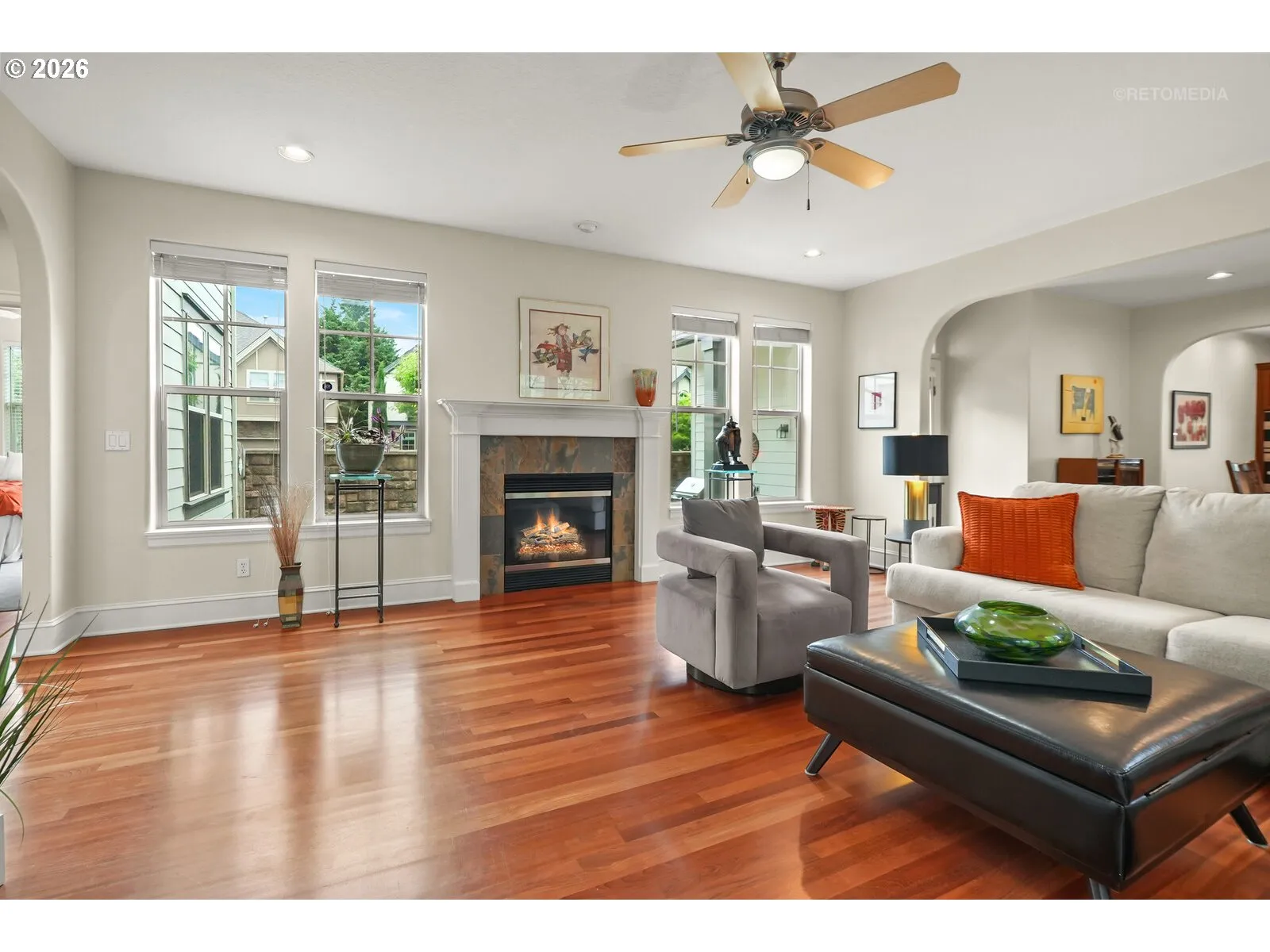 Living Room-Fireplace