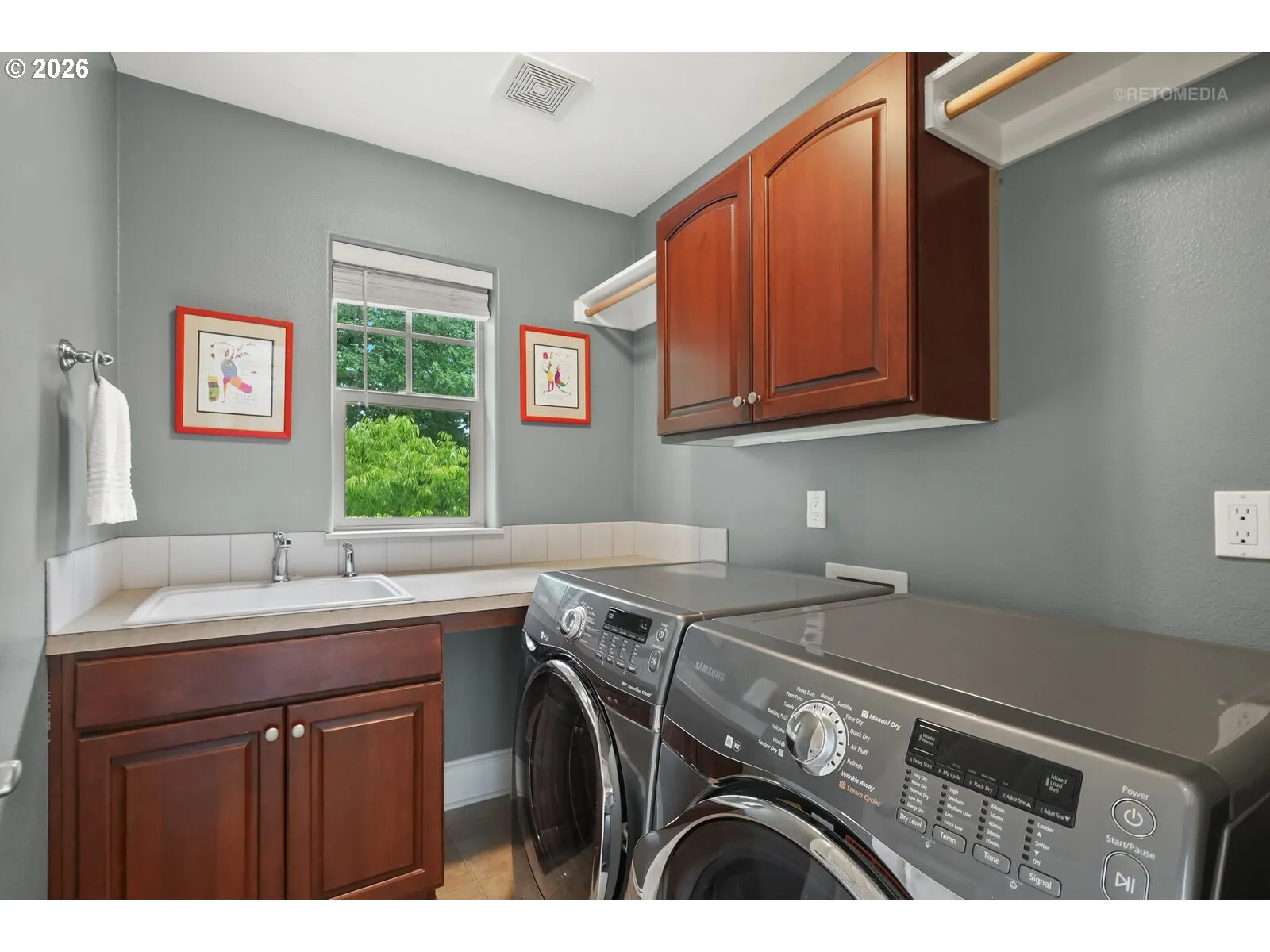 Laundry-Upper