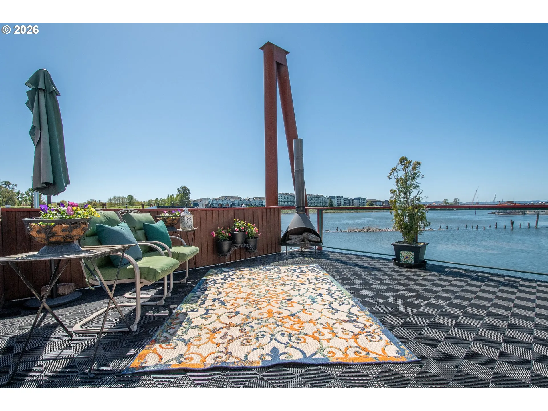 Deck-Upper