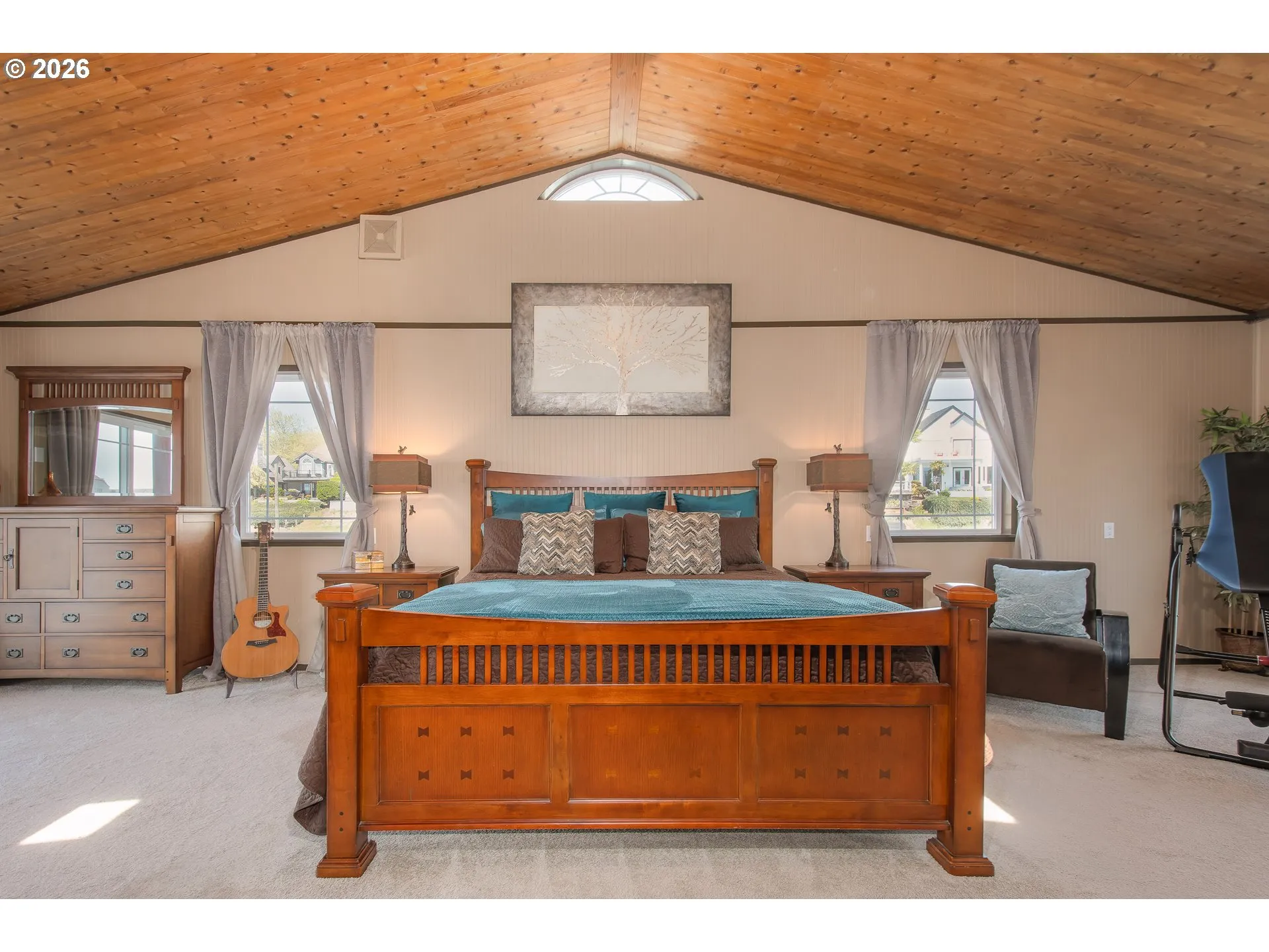Bedroom, Primary-Upper