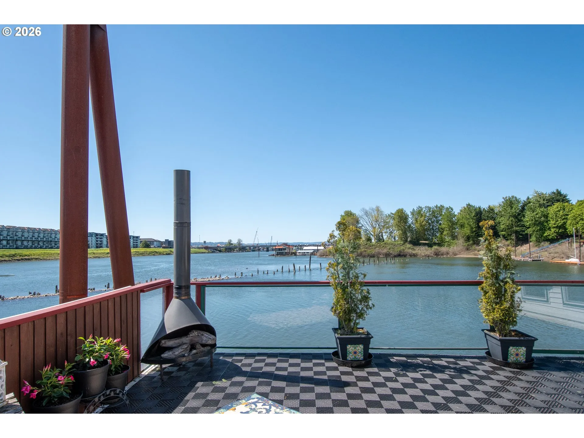 Deck-Upper