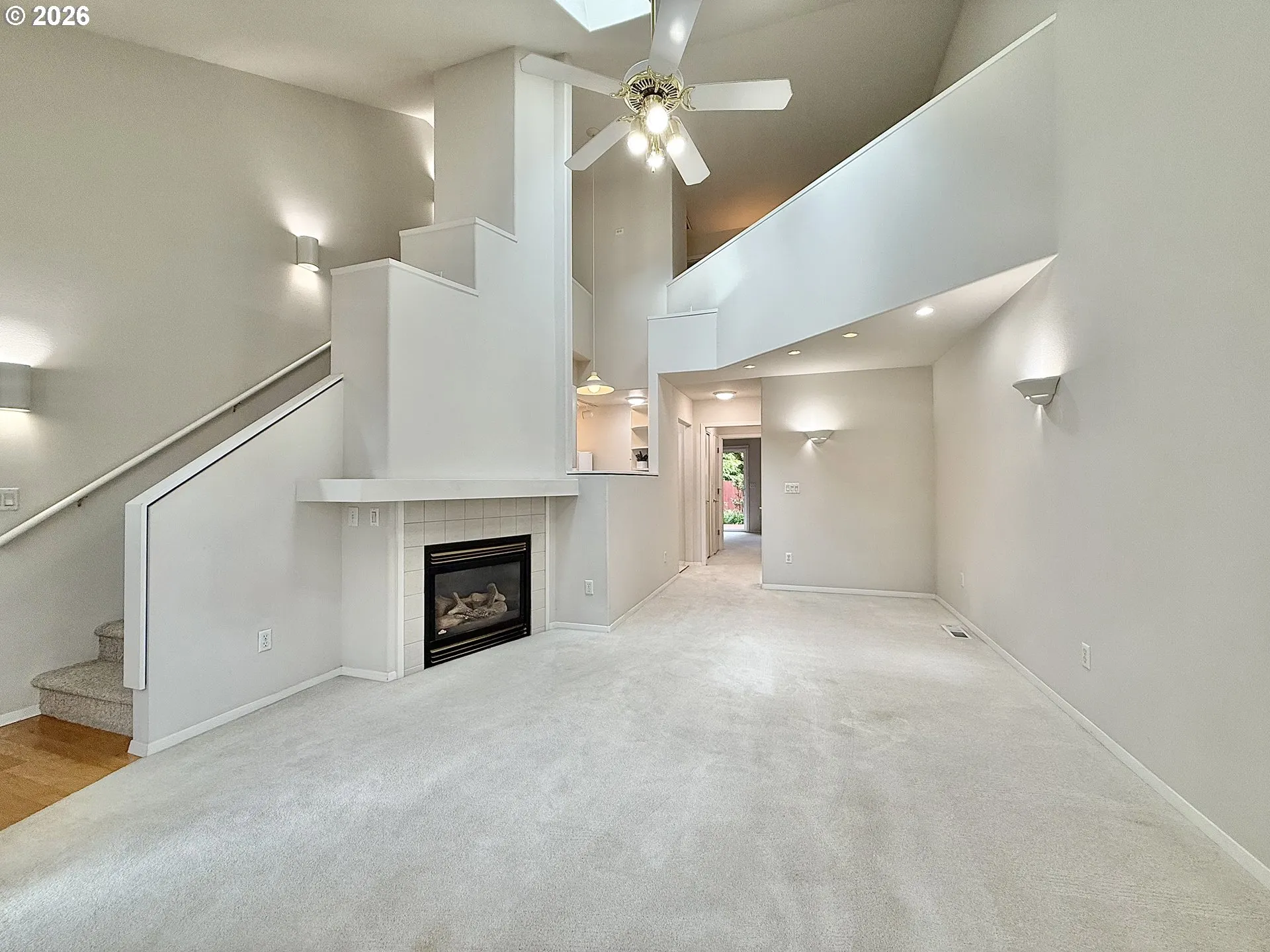 Living Room-Vaulted Ceilings