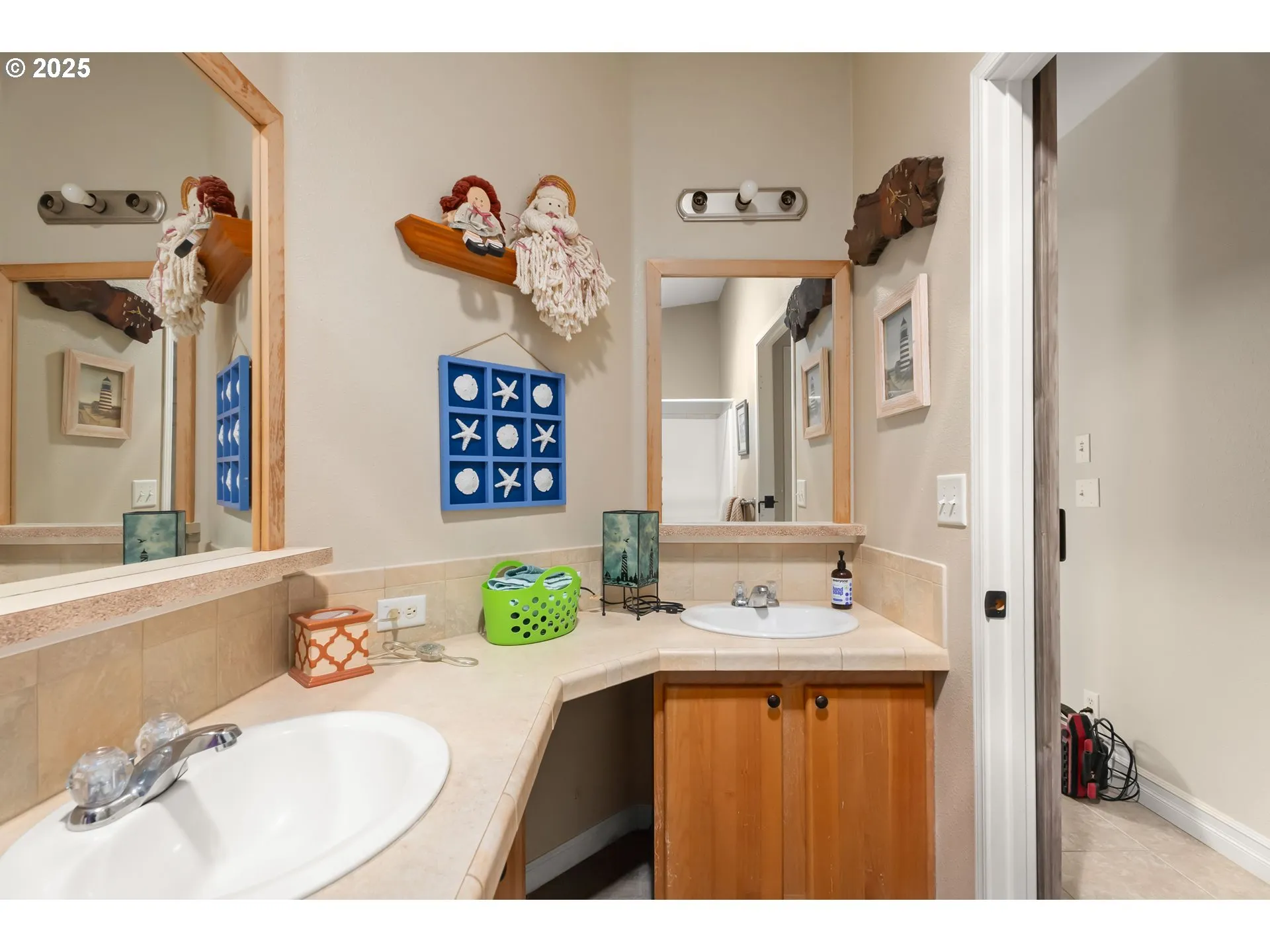 Bathroom-Double Sinks