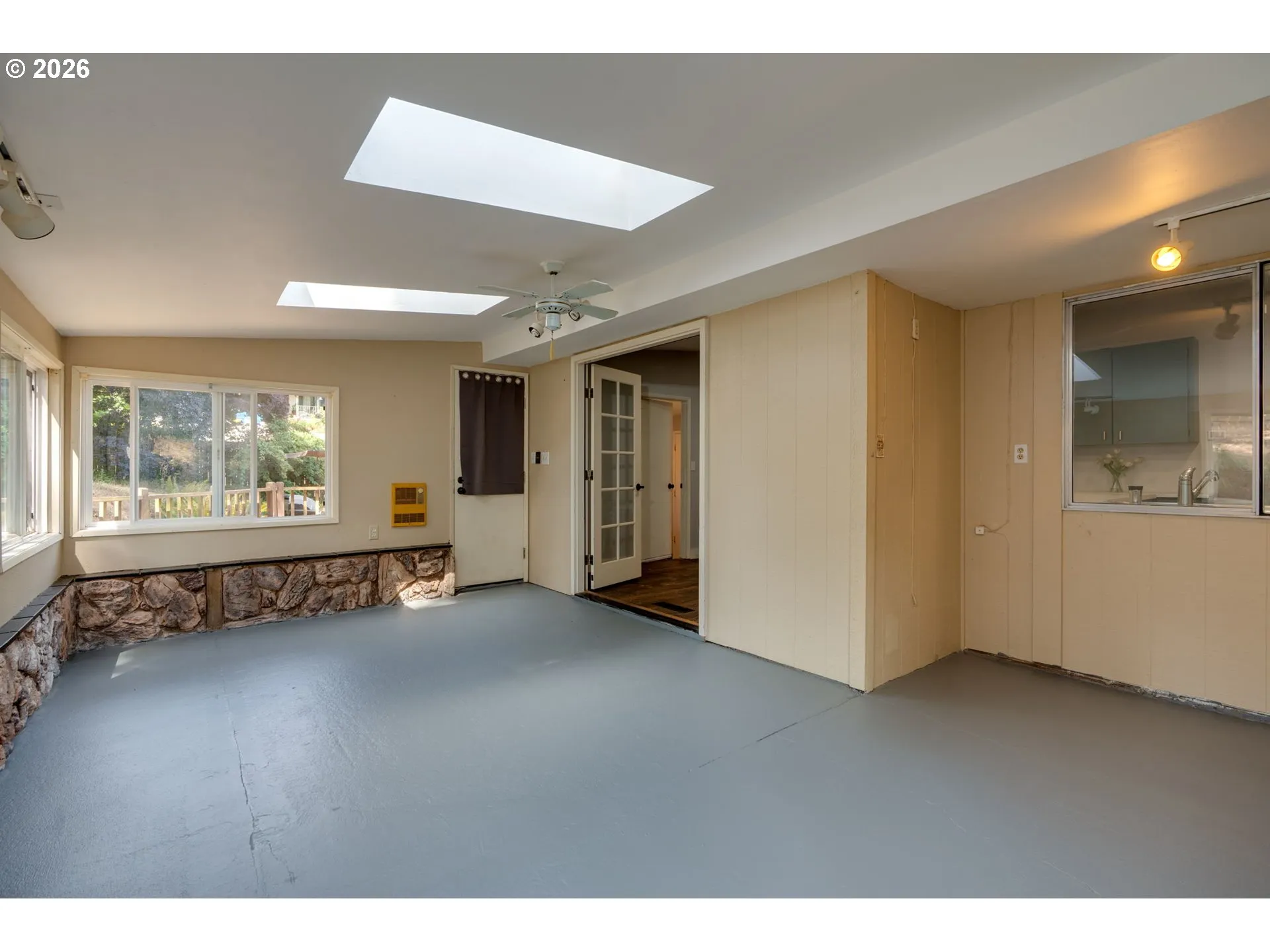 Bonus Room-Ceiling Fan