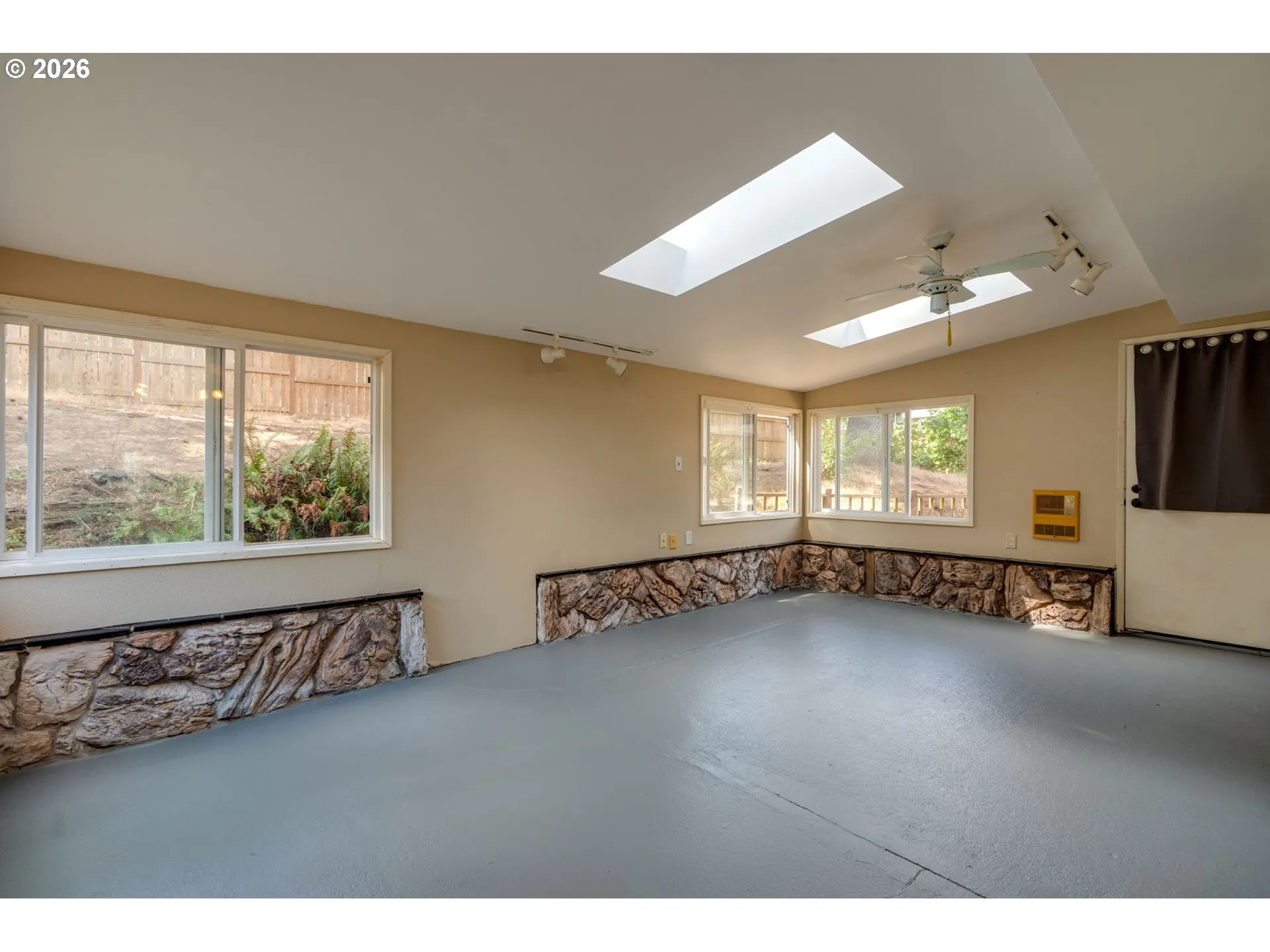 Bonus Room-Ceiling Fan