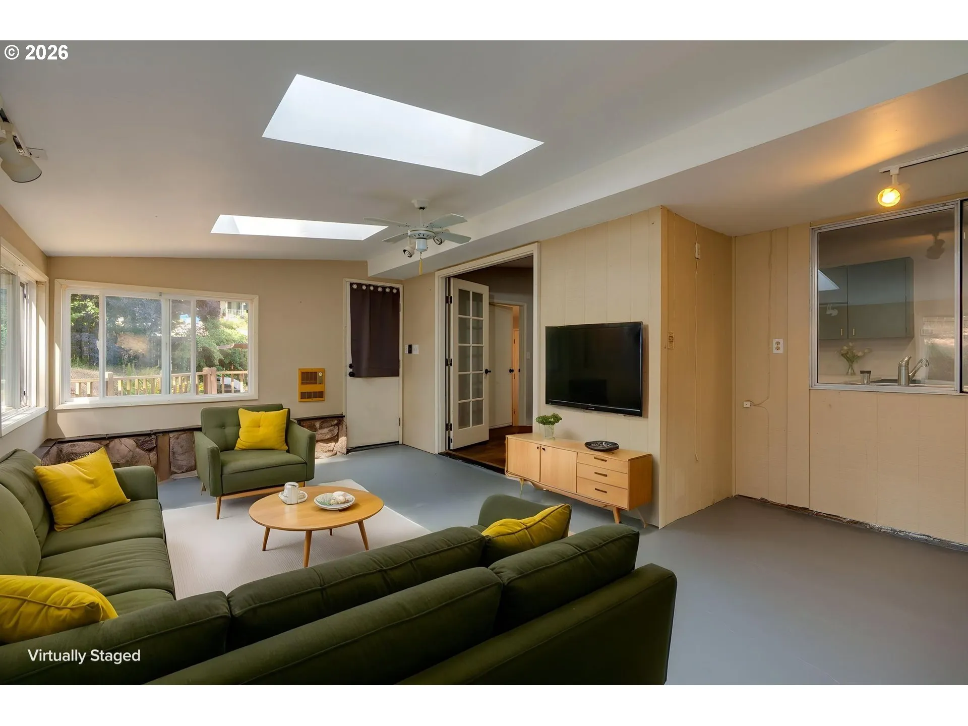 Bonus Room-Ceiling Fan