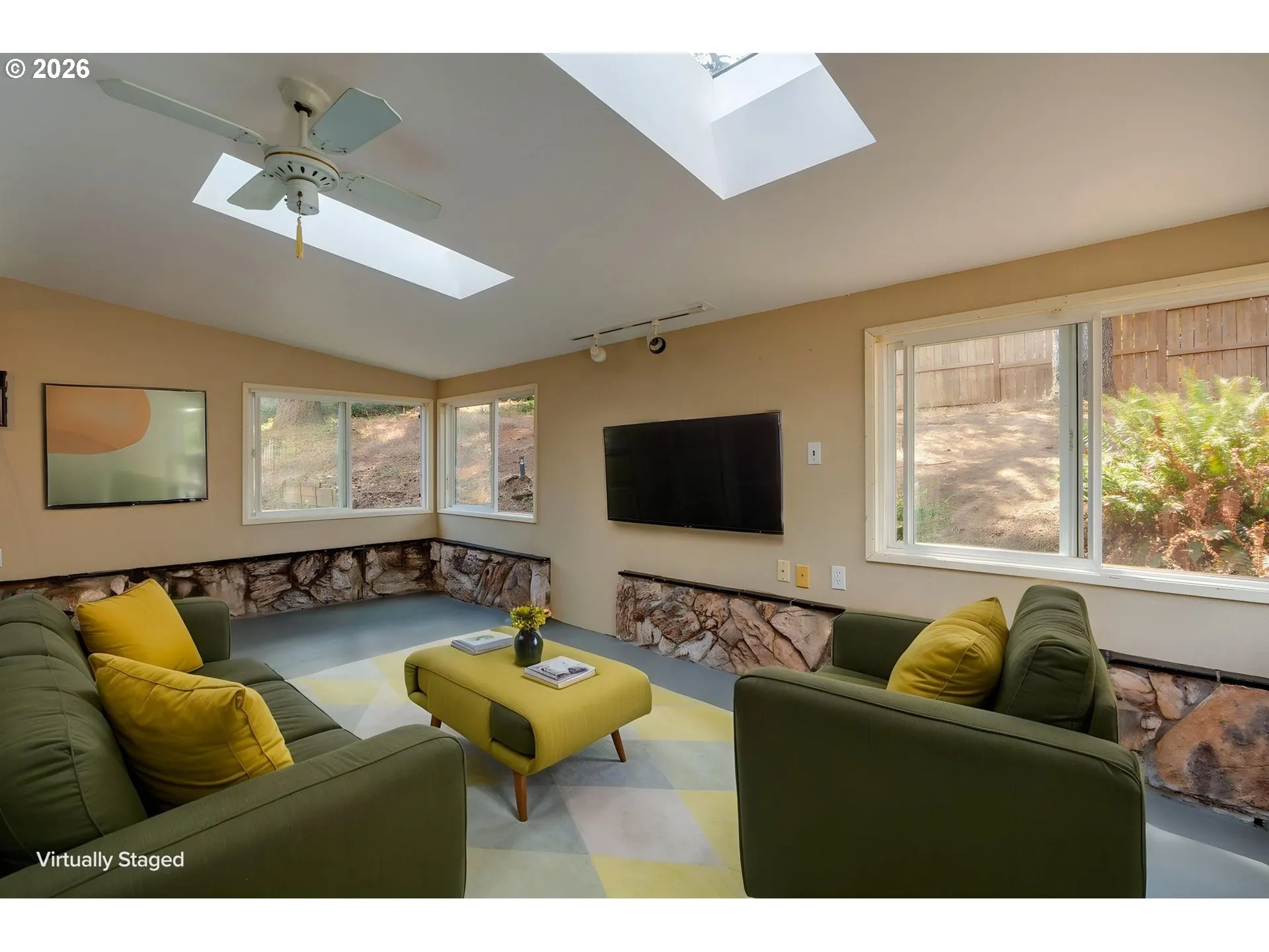 Bonus Room-Ceiling Fan
