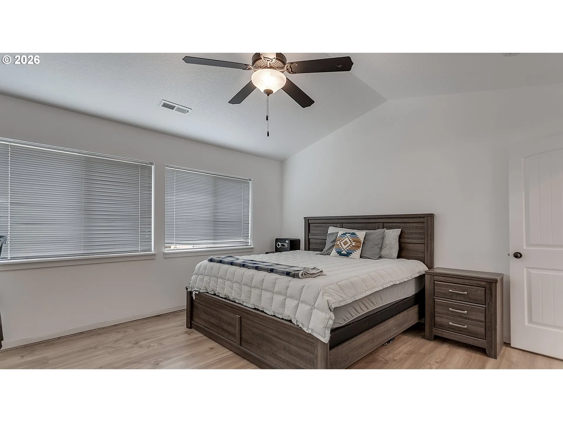 Bedroom, Primary-Vaulted Ceilings