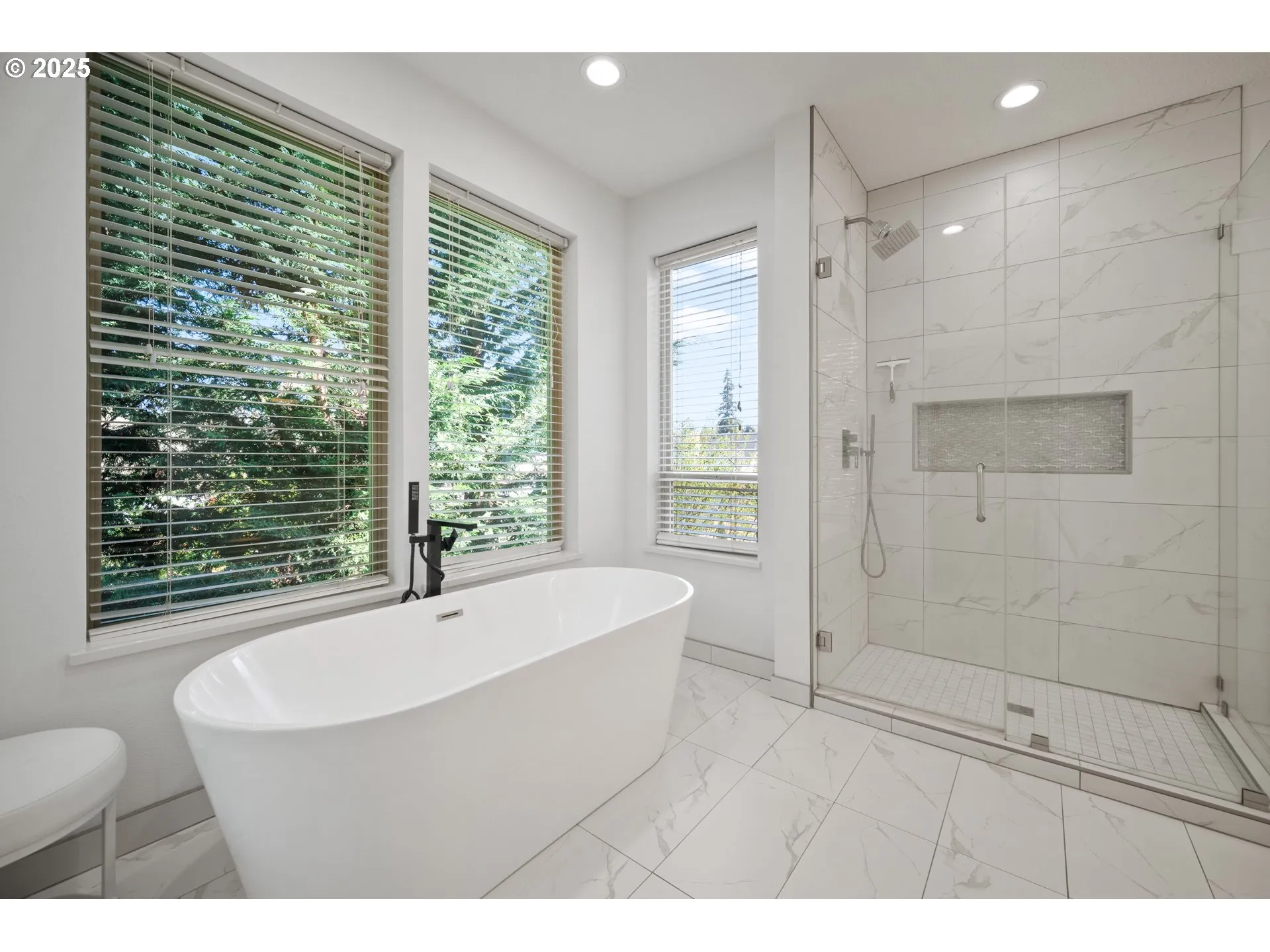 Bathroom-Upper