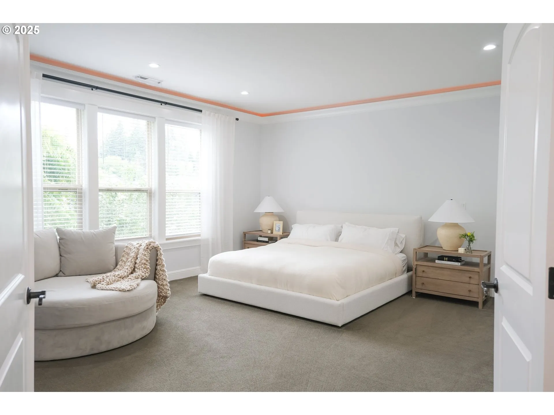 Primary Bedroom-Upper