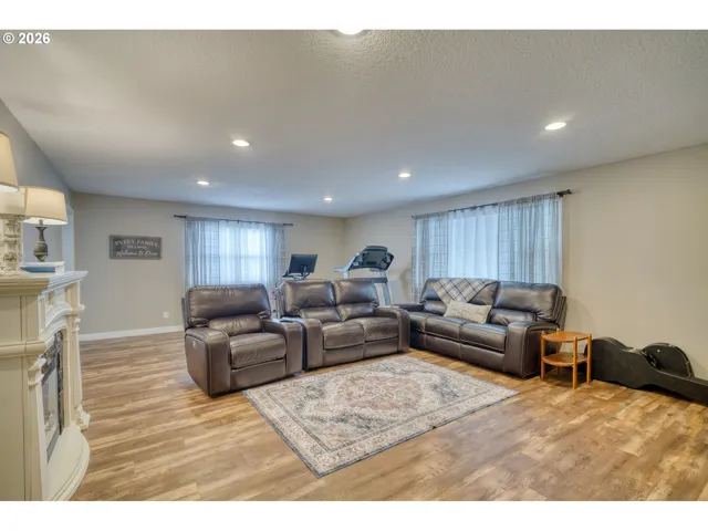 Family Room-# 3