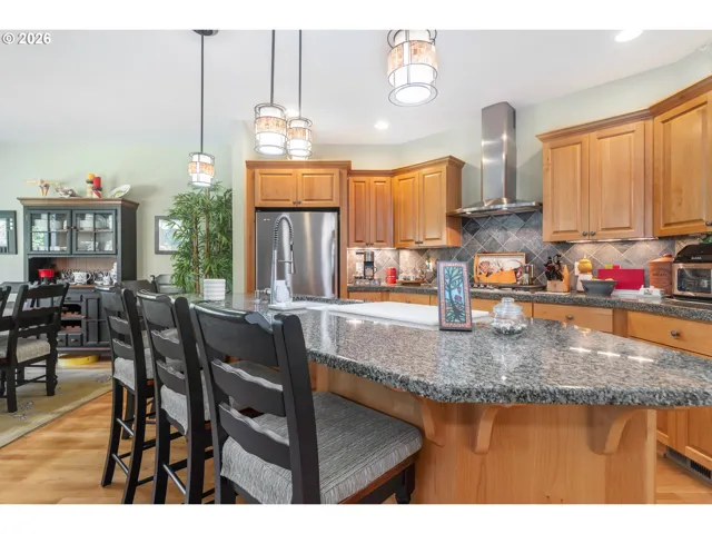 Kitchen-Island
