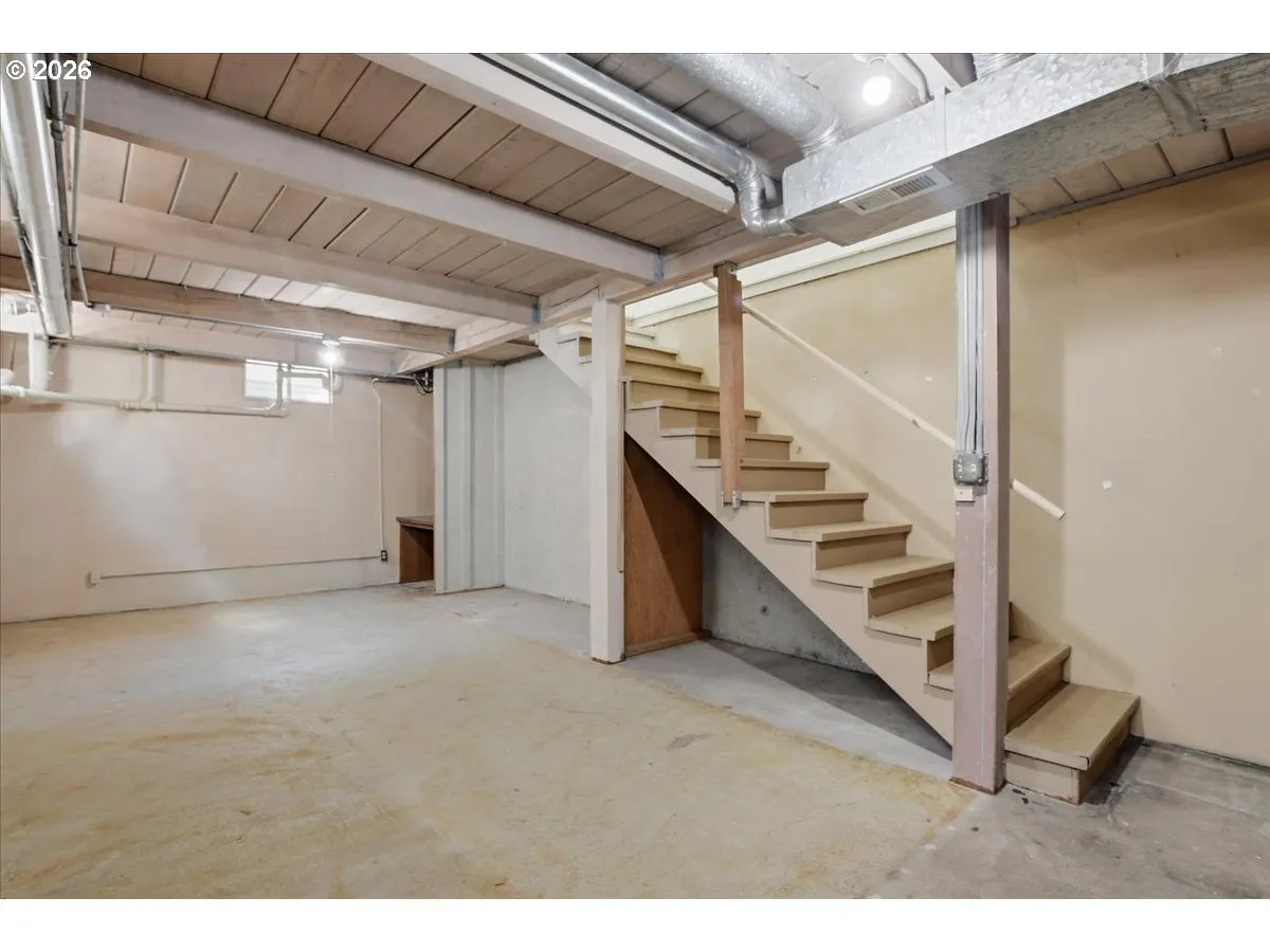 Basement-Unfinished