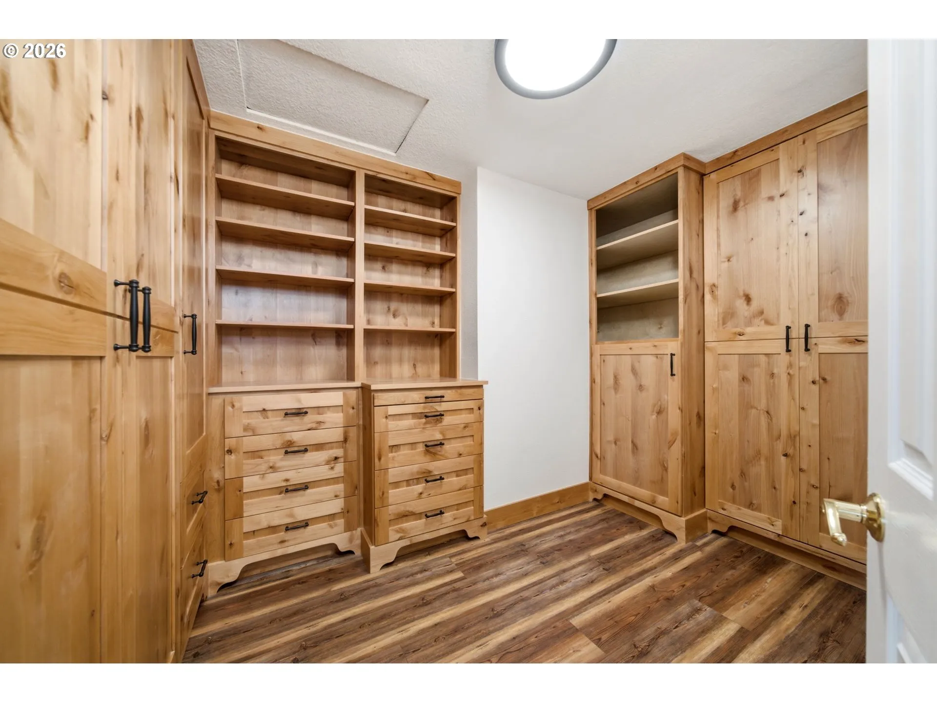 Primary Bedroom-Walk-In Closet