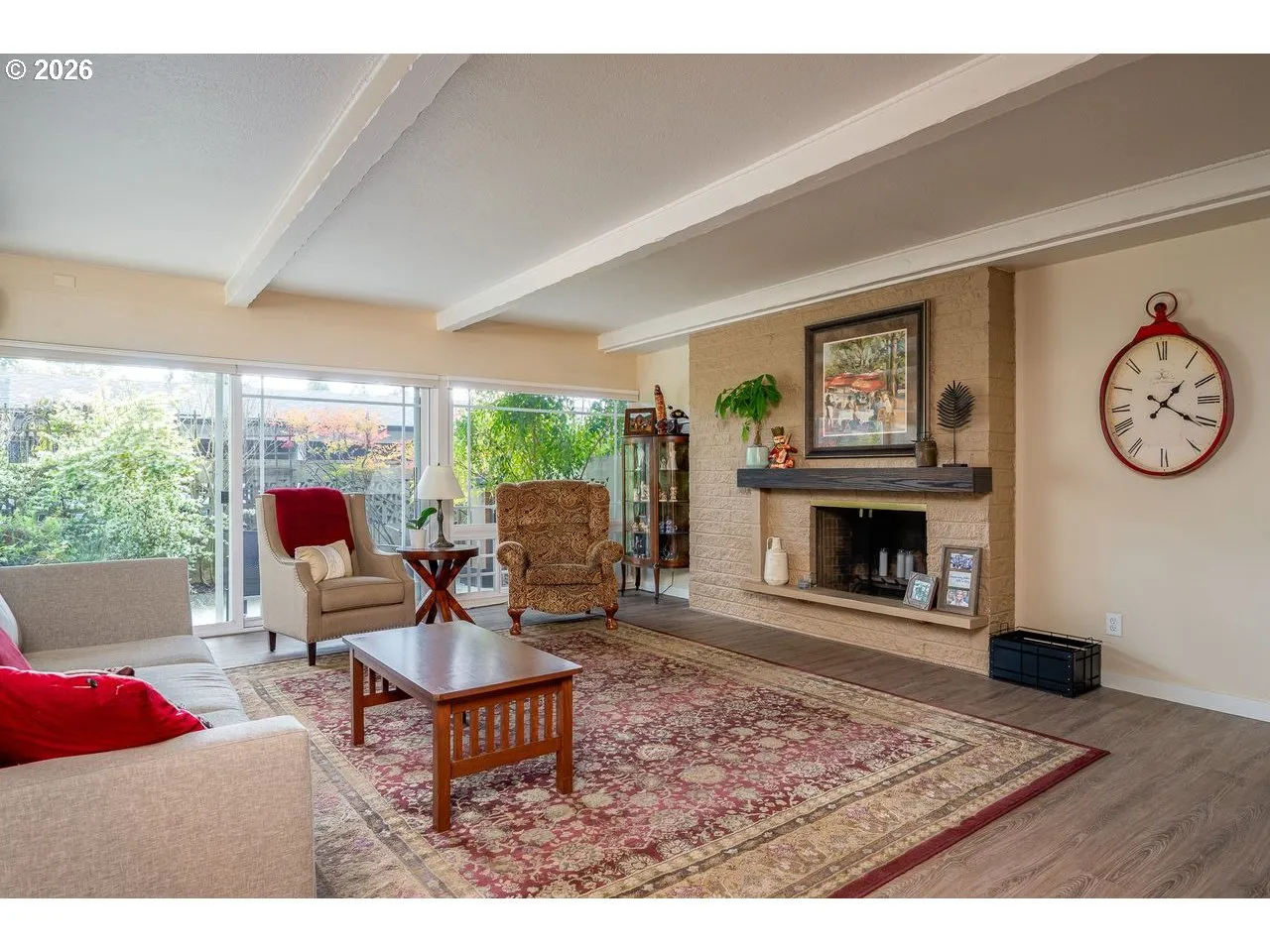 Living Room-Fireplace