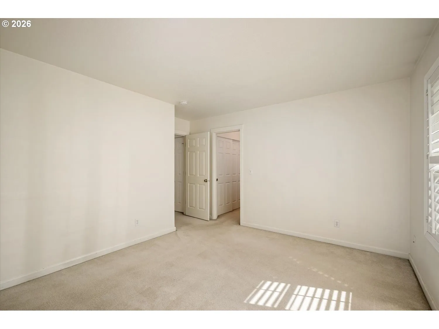 Bedroom, Primary