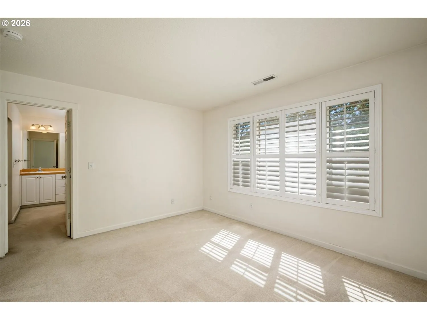 Bedroom, Primary