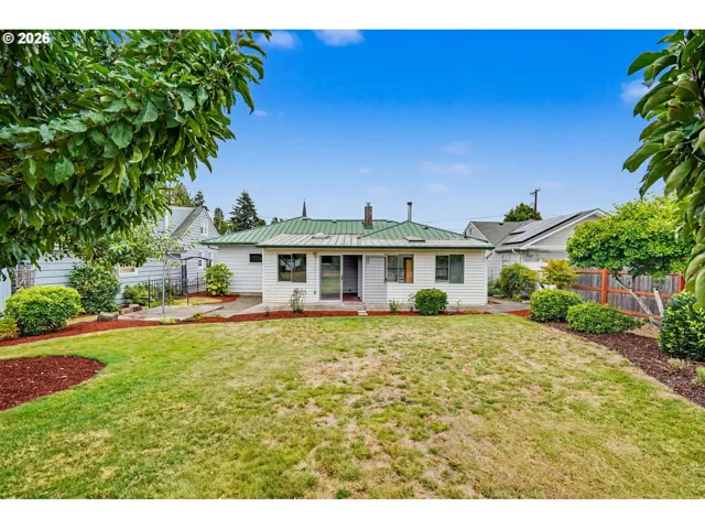 Backyard-Fenced