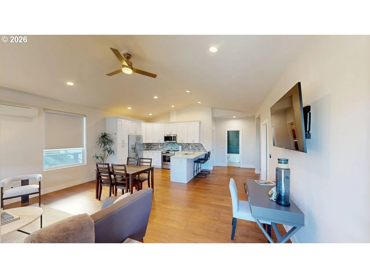 Entrance/Foyer