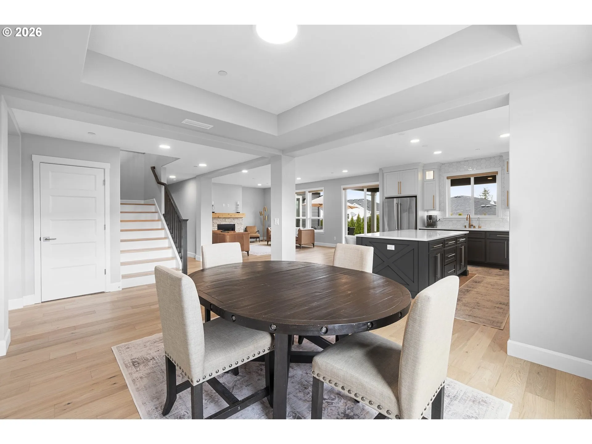Dining Area-Wide Angle/Fisheye