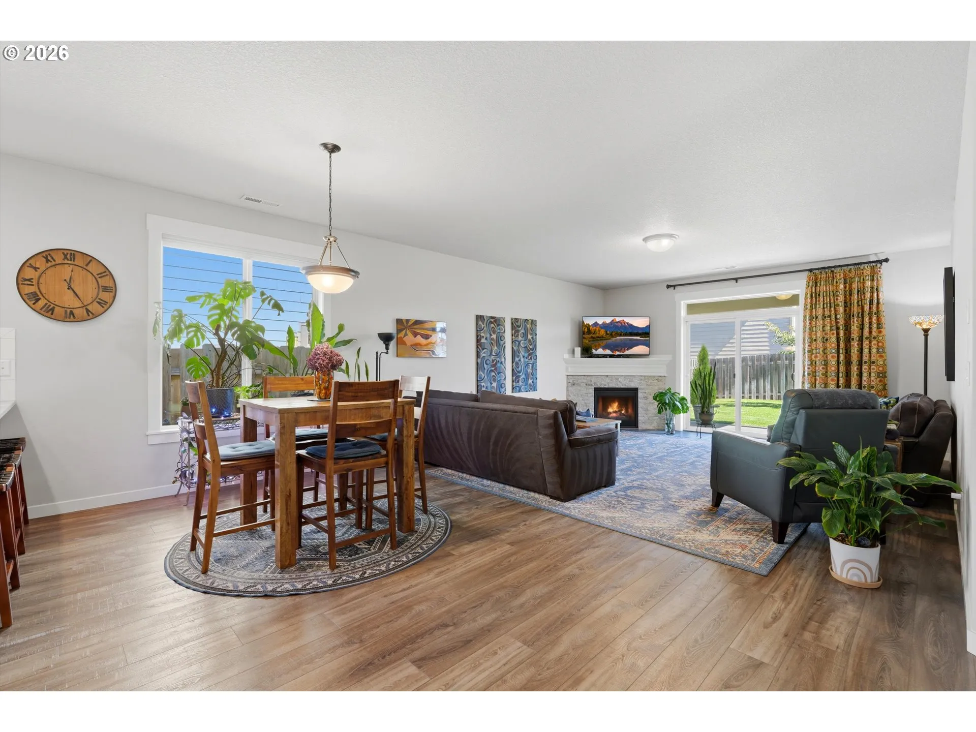 Living Room/Dining Room
