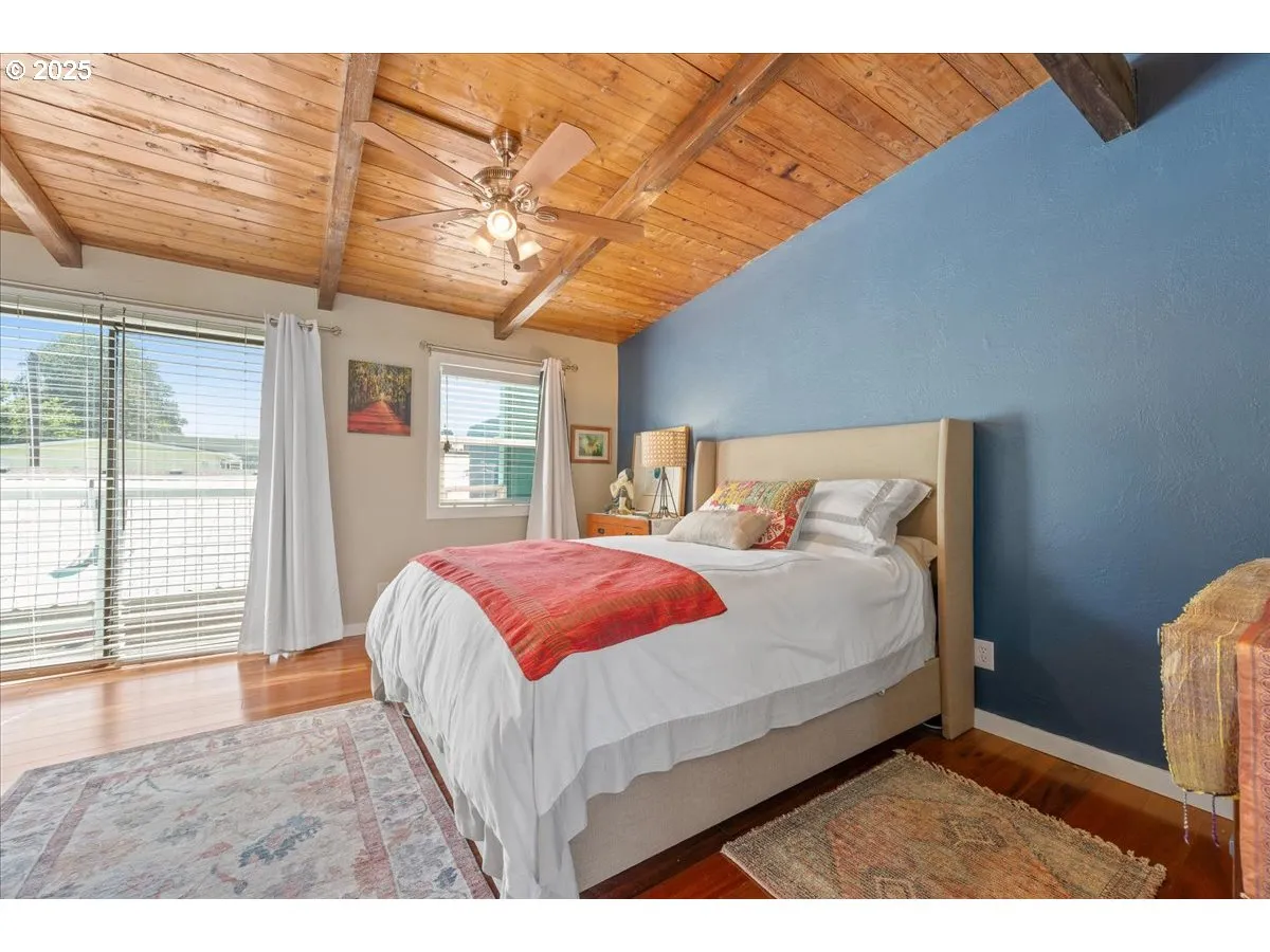 Primary Bedroom-Ceiling Fan