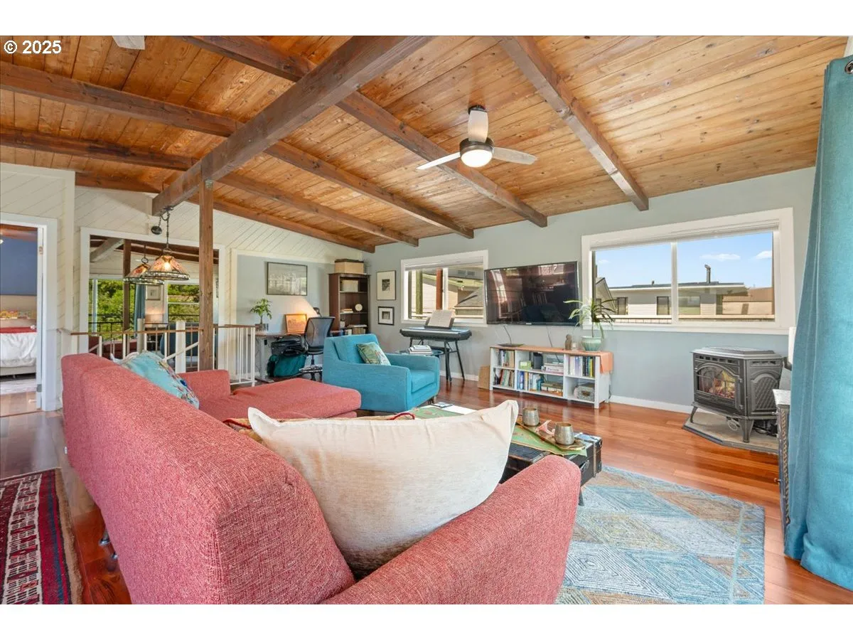 Family Room-Upper
