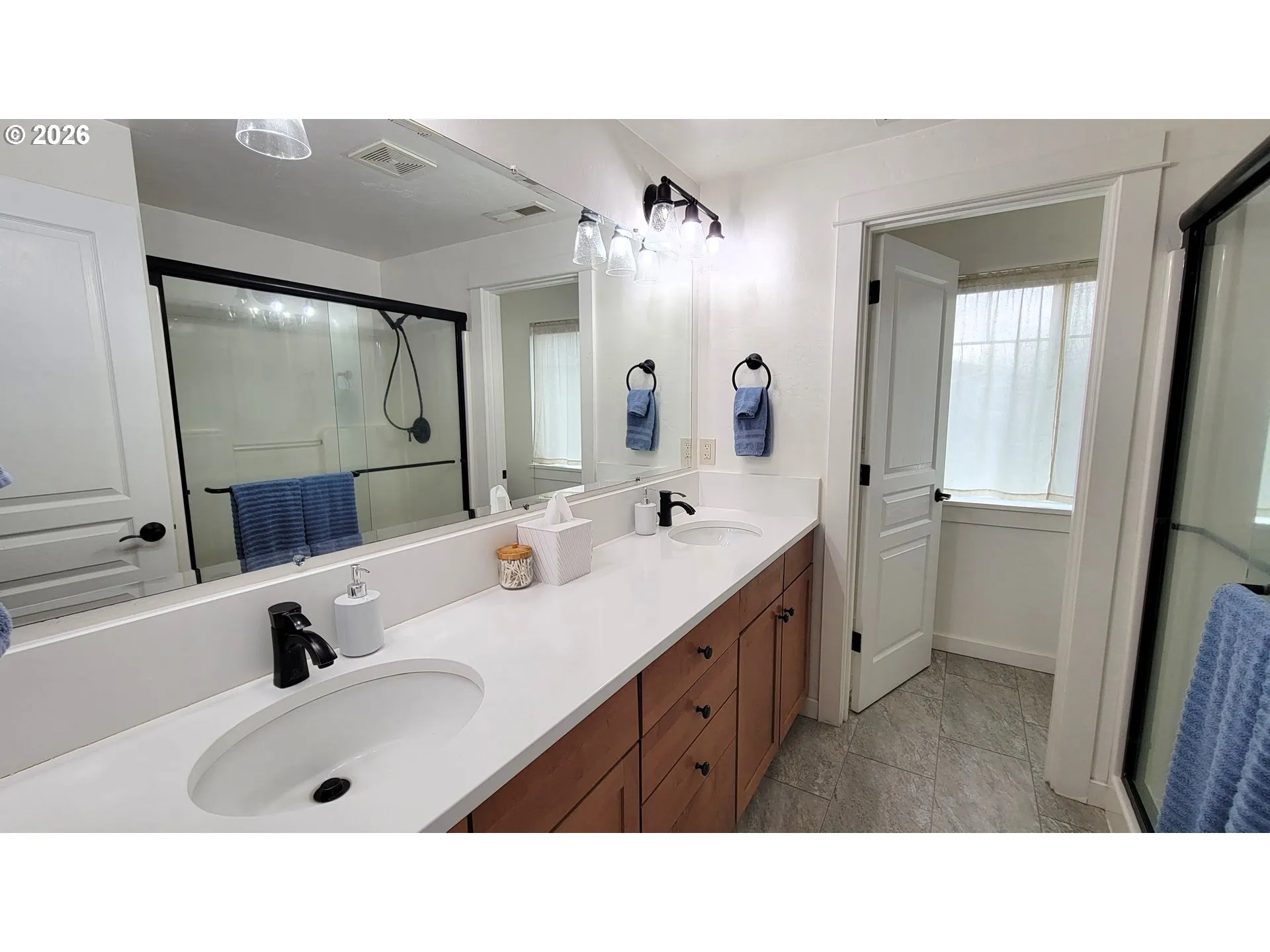 Bathroom, Attached-Walk in Shower