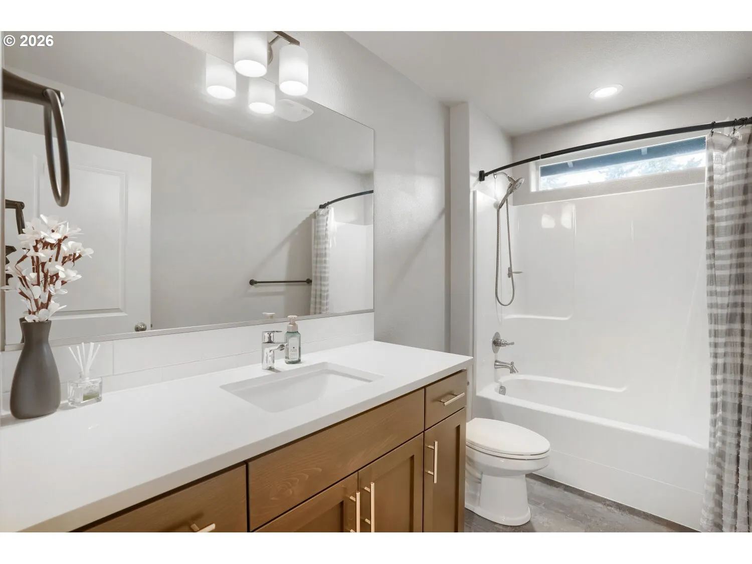 Bathroom-Upper