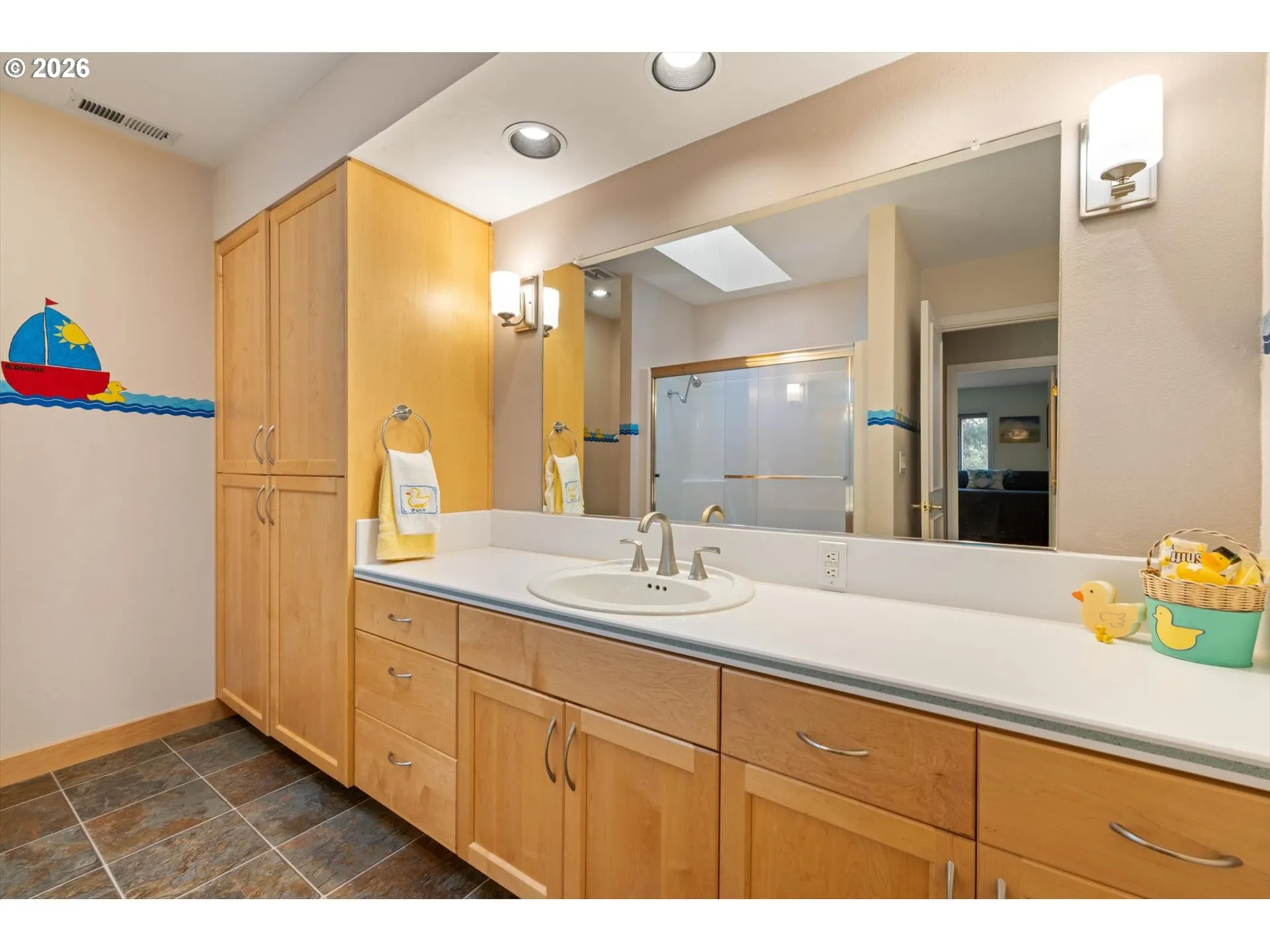 Bathroom-Upper