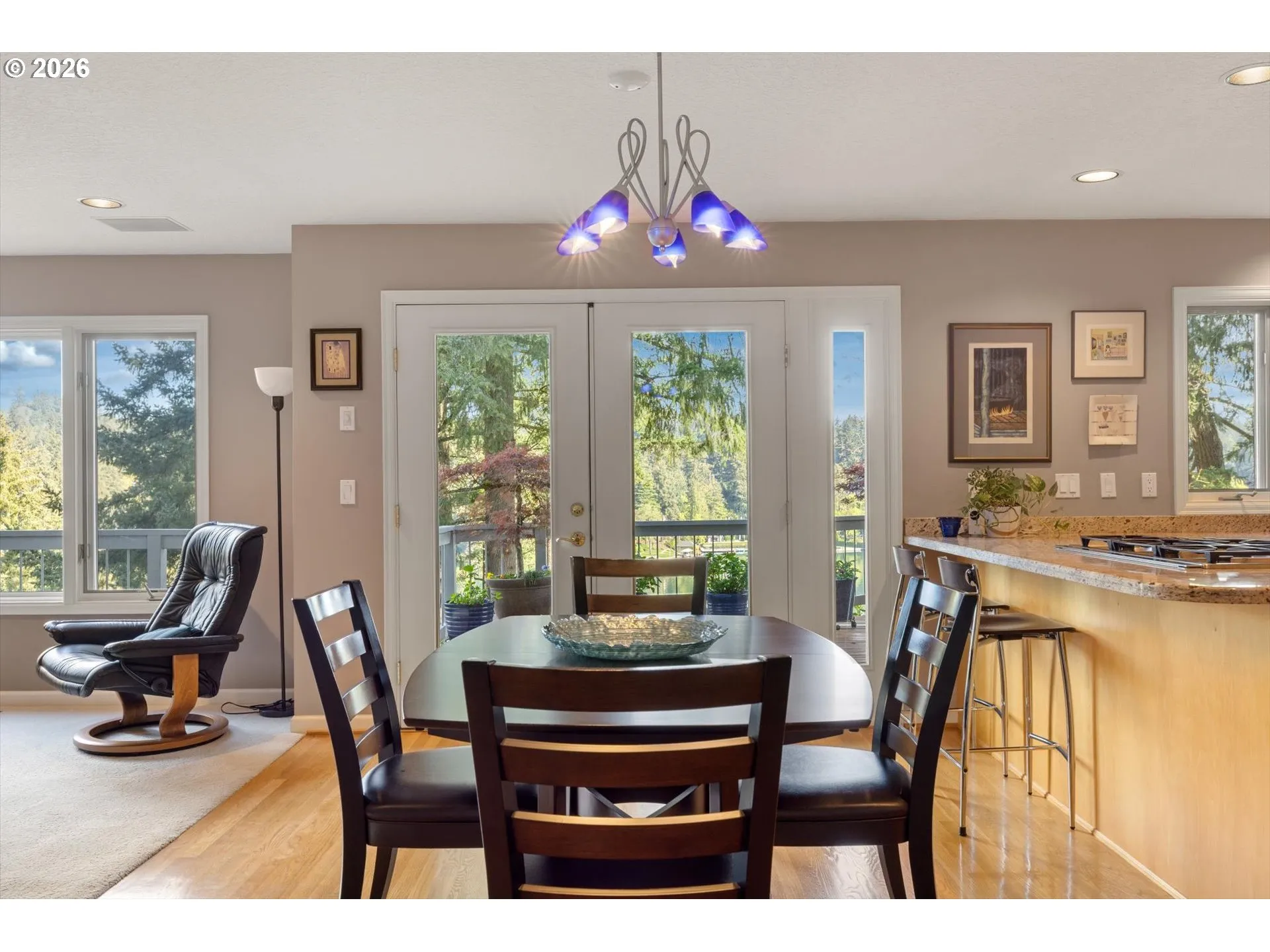 Kitchen-Eating Area