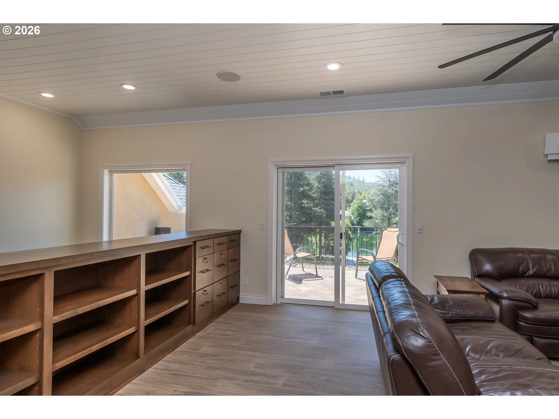Bonus Room-Upper