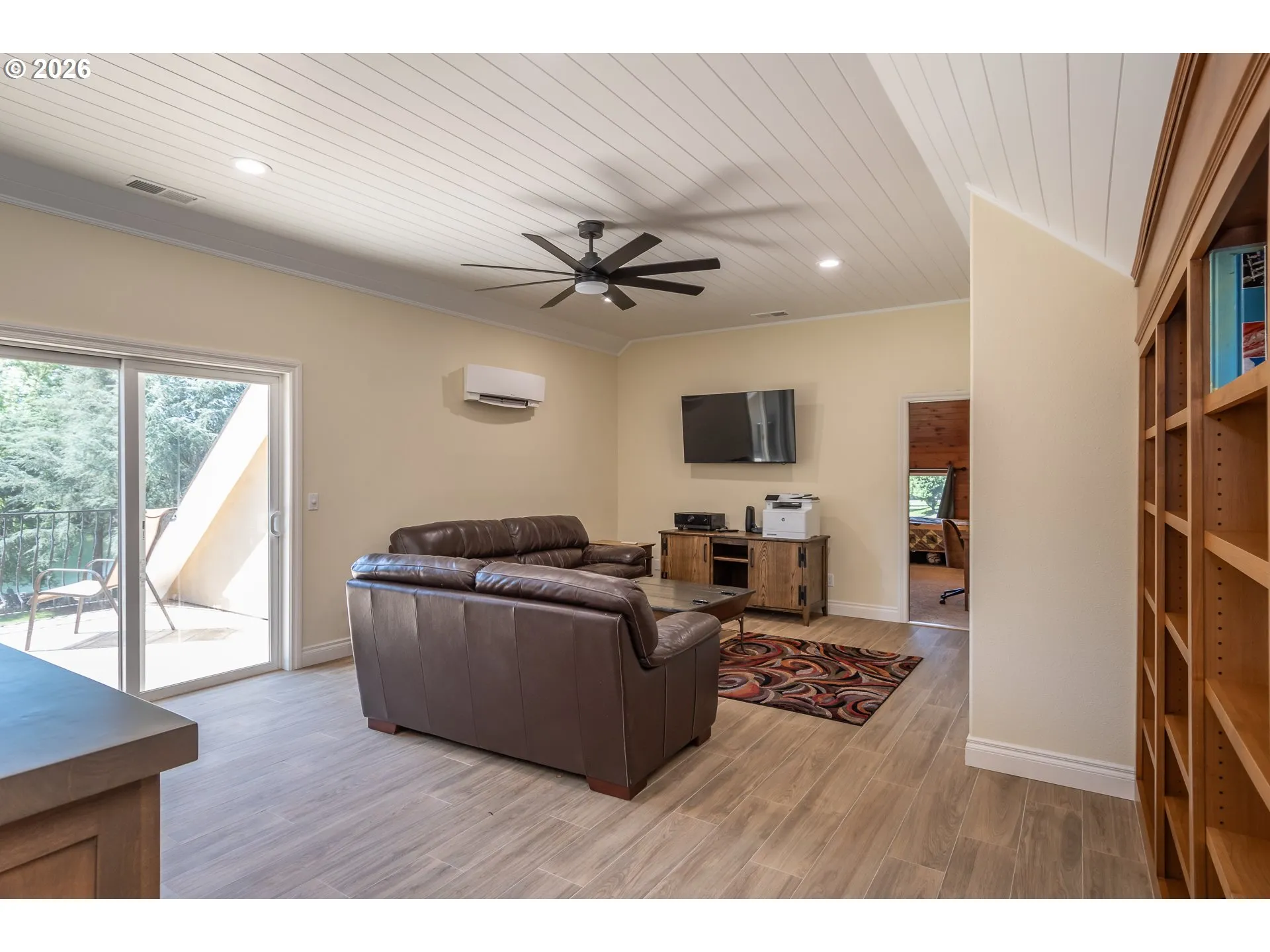 Bonus Room-Upper
