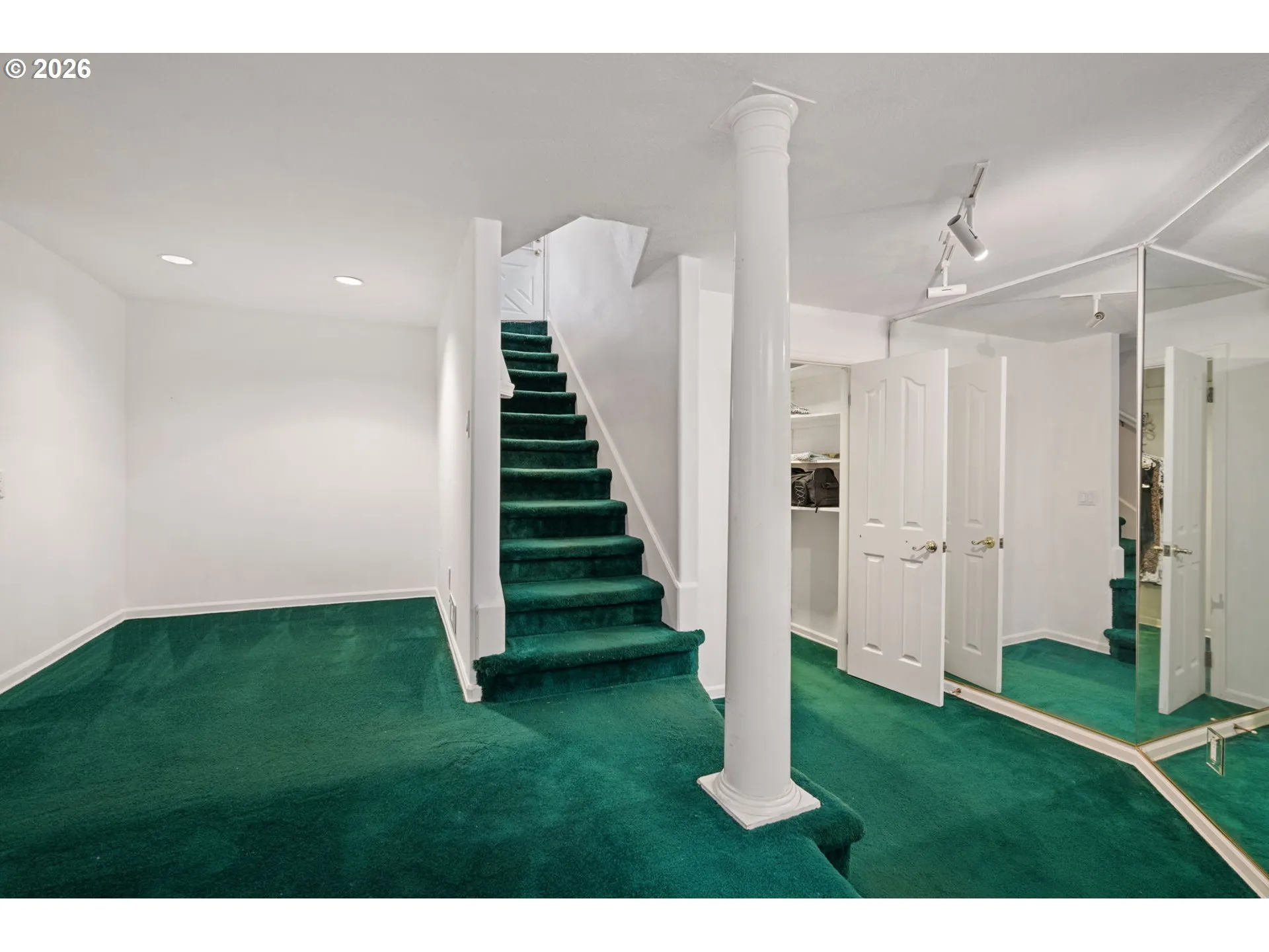 Bedroom, Primary-Lower